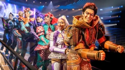 O espetáculo Starlight Express, de Andrew Lloyd Webber, está em cena sobre patins no Troubadour Wembley Park Theatre, em Londres
