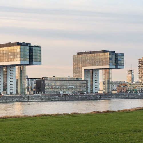 Rumah Derek Cologne - Tur Kota Cologne - Tur Kota Cologne