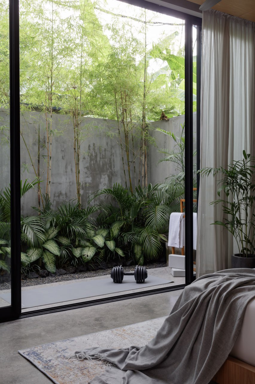 A 2-bedroom townhouse with a private pool in Canggu