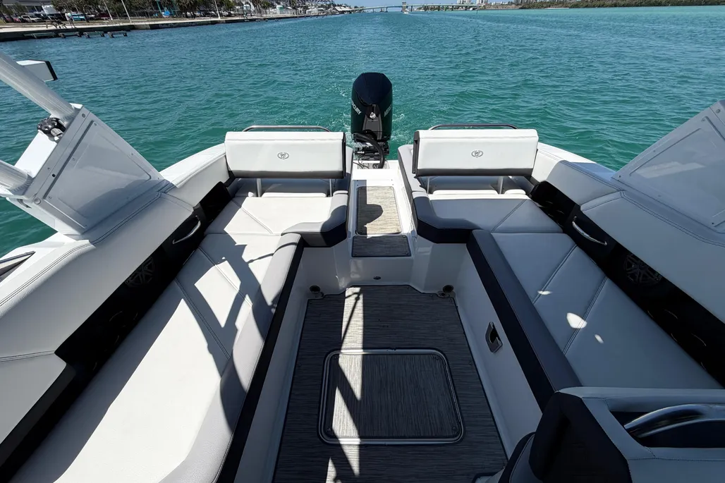 Boat thumbnail 5