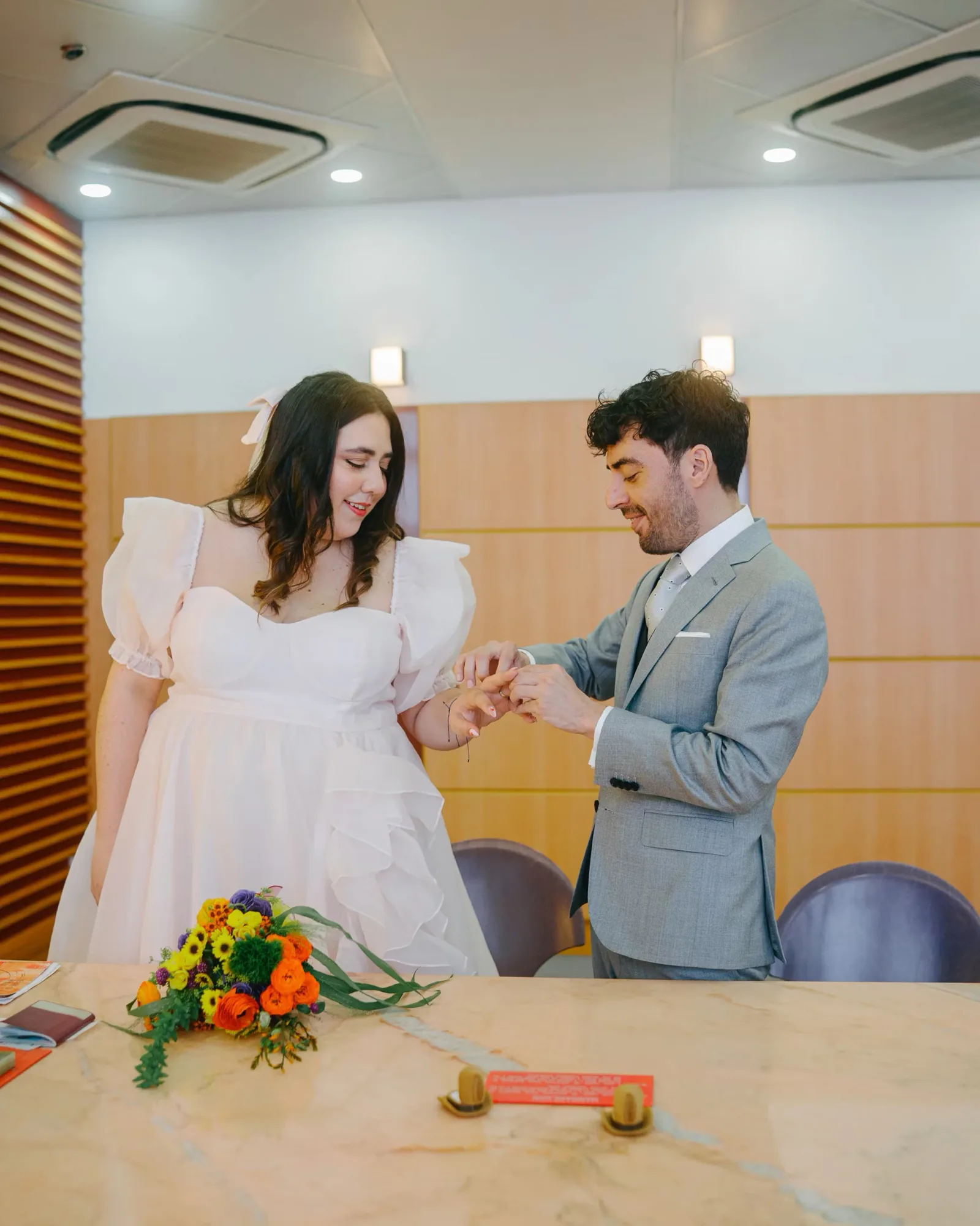 Nuria & Eduardo — project image 03 by Roman Olinchuk. 香港攝影、創意影像及視覺敘事作品。