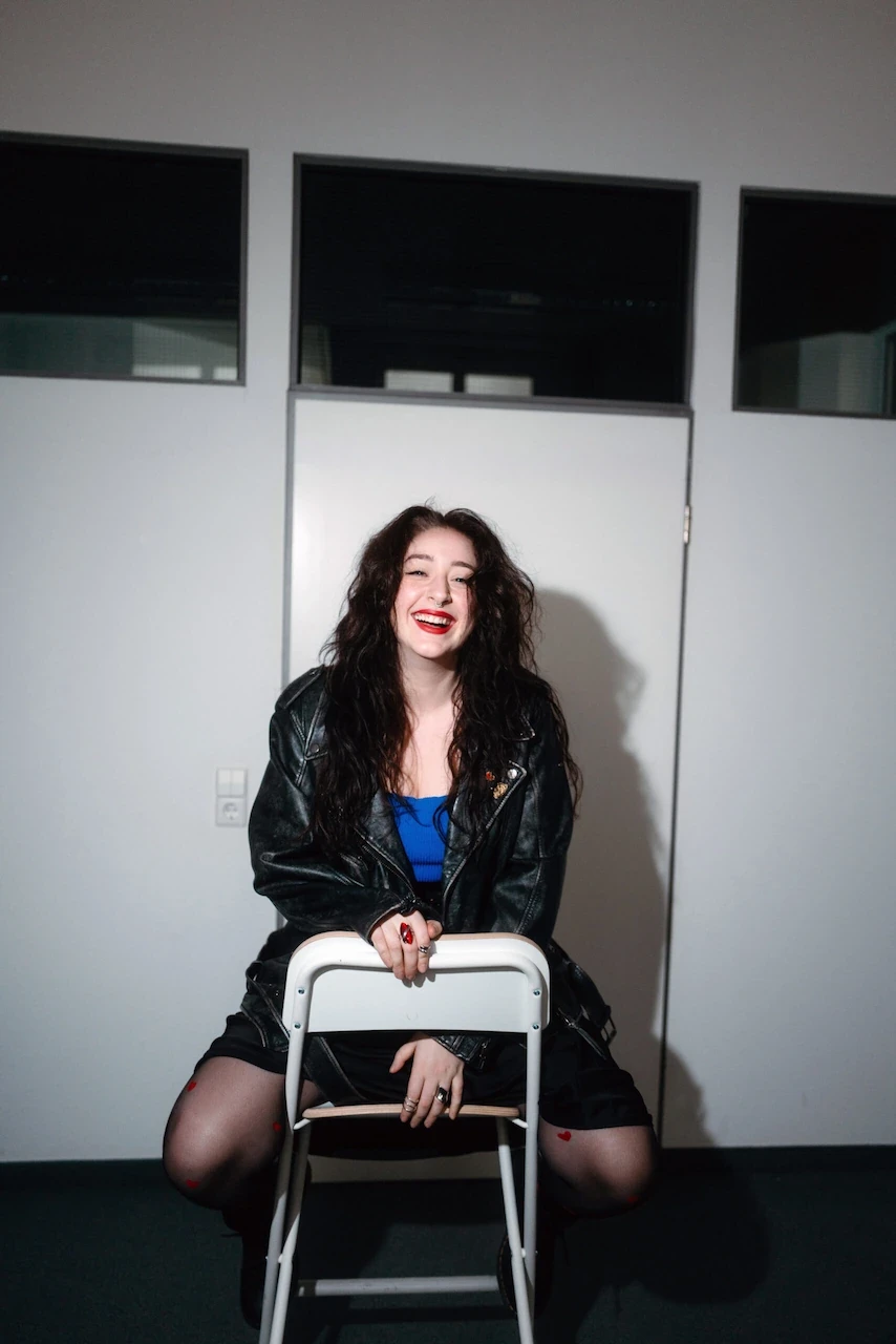 Jenny Schwickert headshot // freelance web design