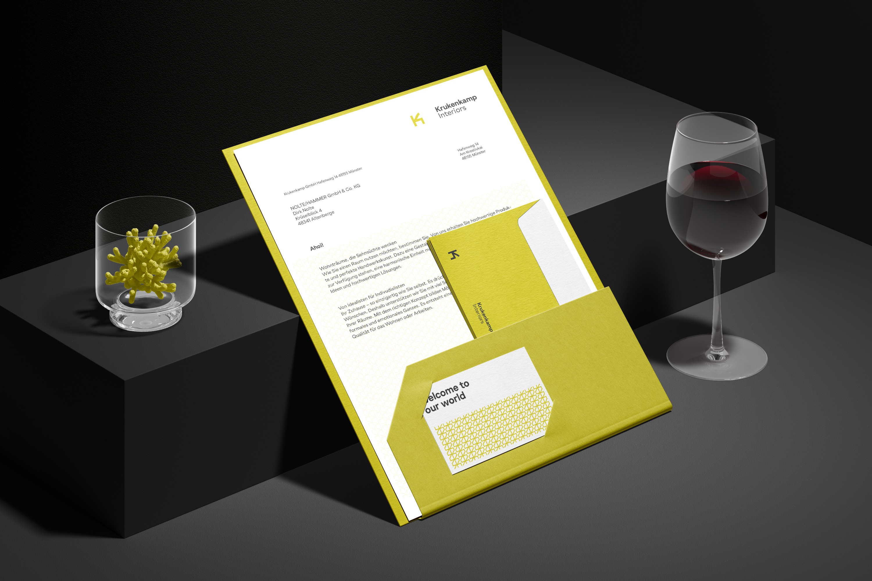 Corporate Design Poster für Krukenkamp – mutige Farbgebung in Gelb