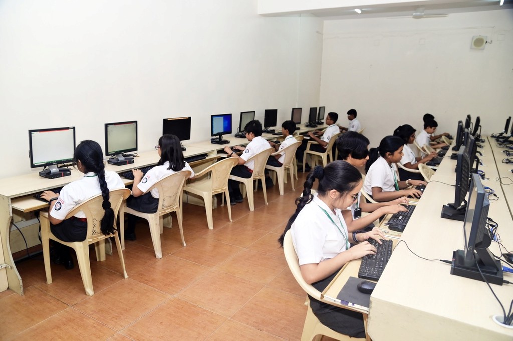 Computer Lab- Technology in schools