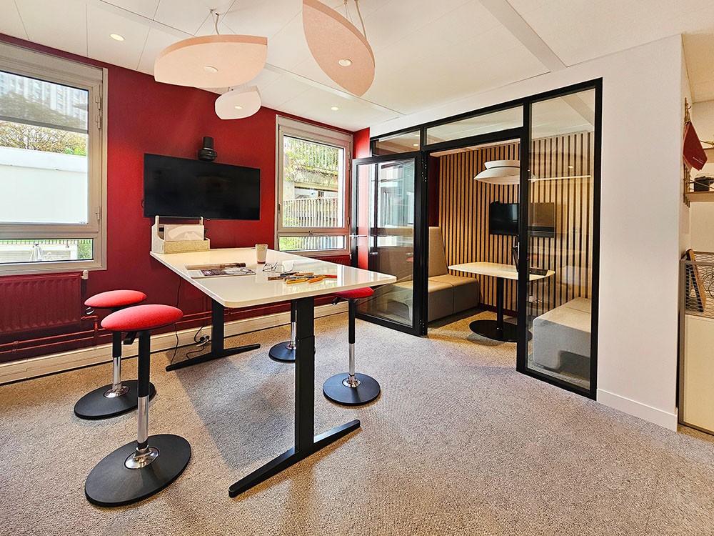 Espace de travail hybride Rockfon bureaux