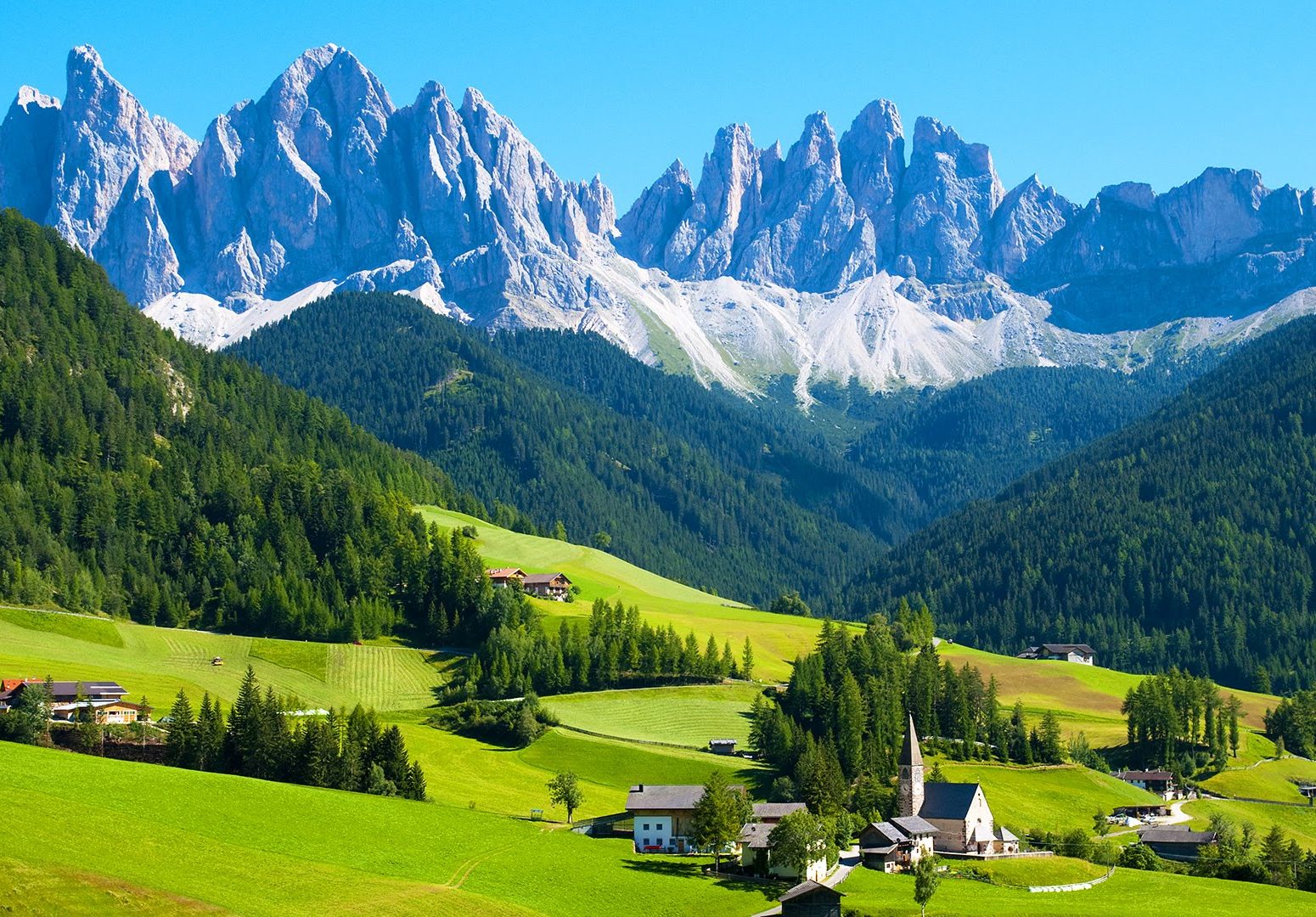 Strategic and operational advisory in Switzerland