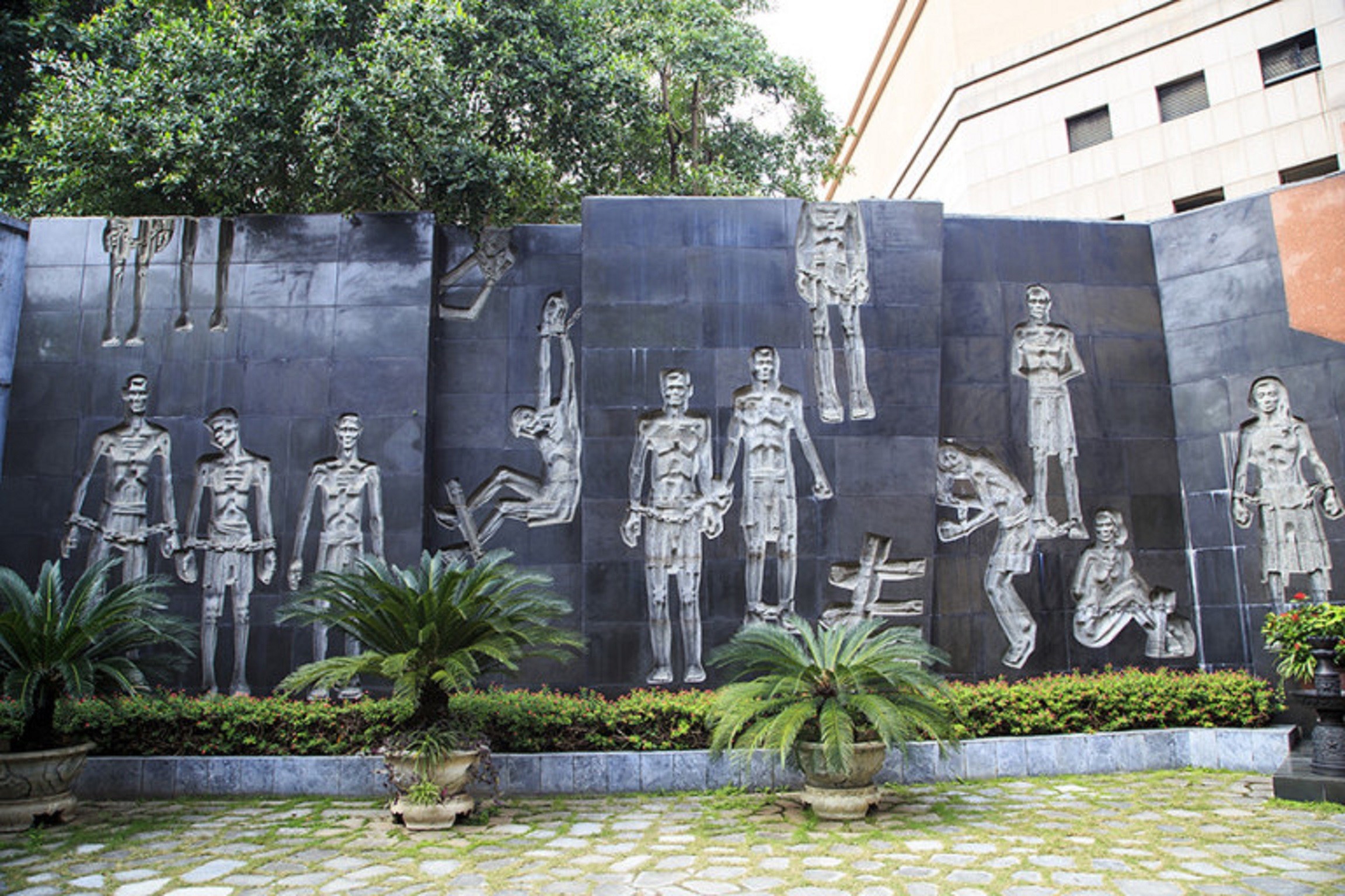 Hoa Lo Prison Museum