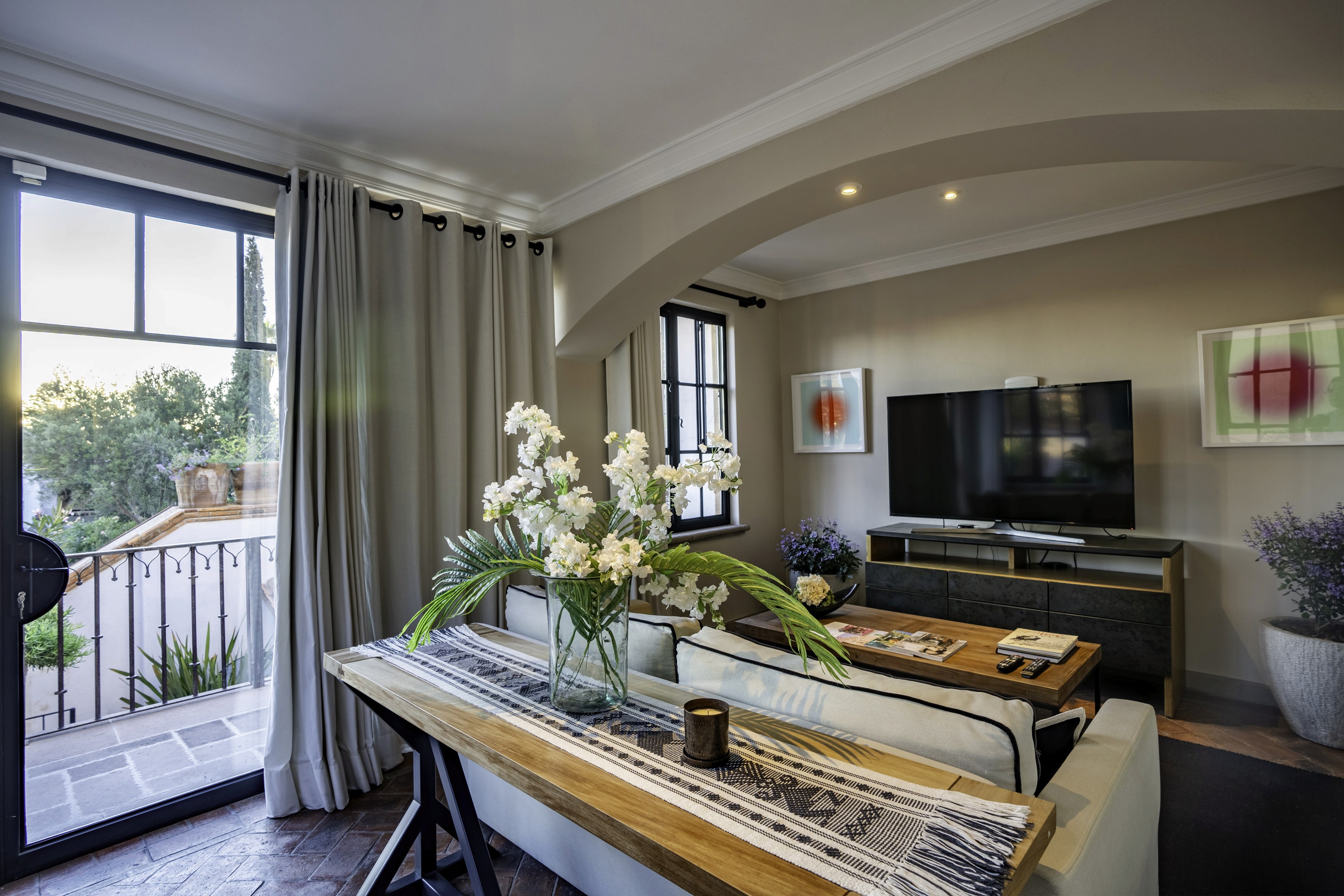 Luxury minimal chair