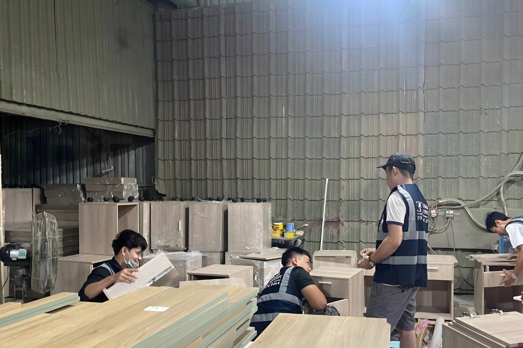 thi-cong-van-phong-tron-goi