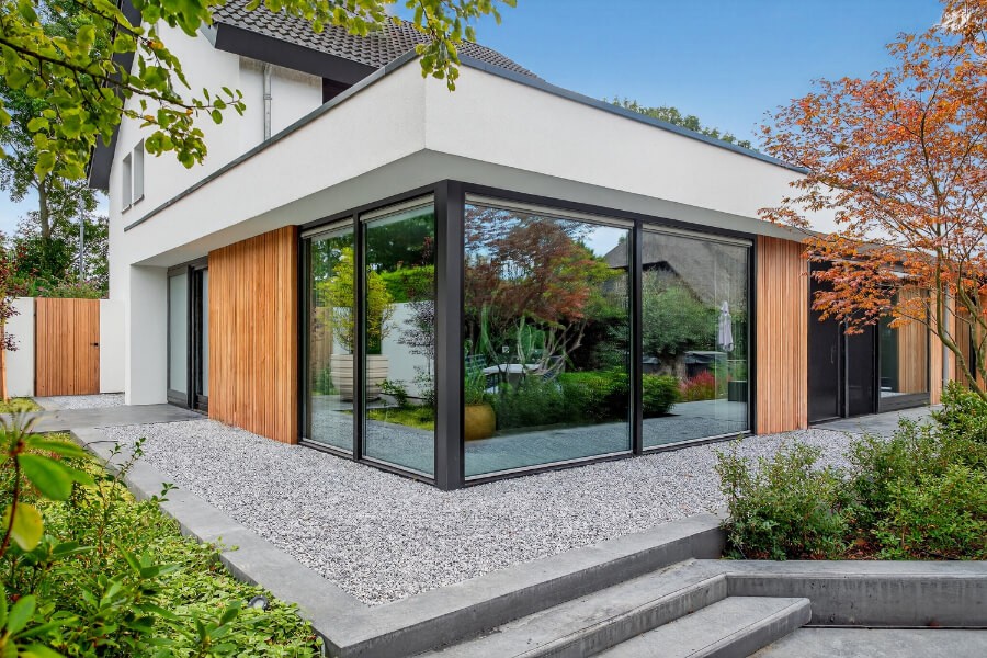 Stijlvolle strakke villa in onderhoudsarme materialen