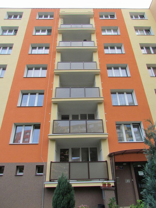 rekonstrukce paneláku