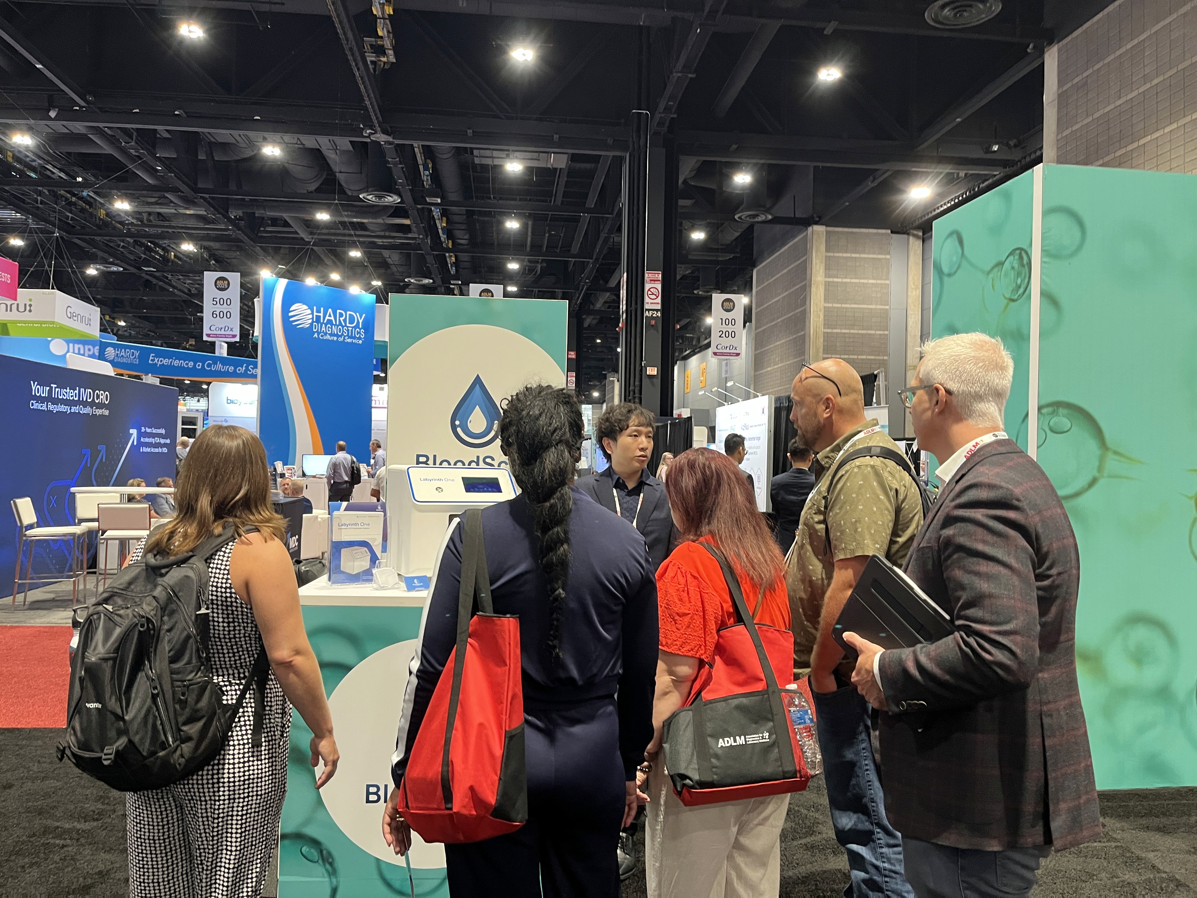 謝瑞坤醫師:全人醫療的推手