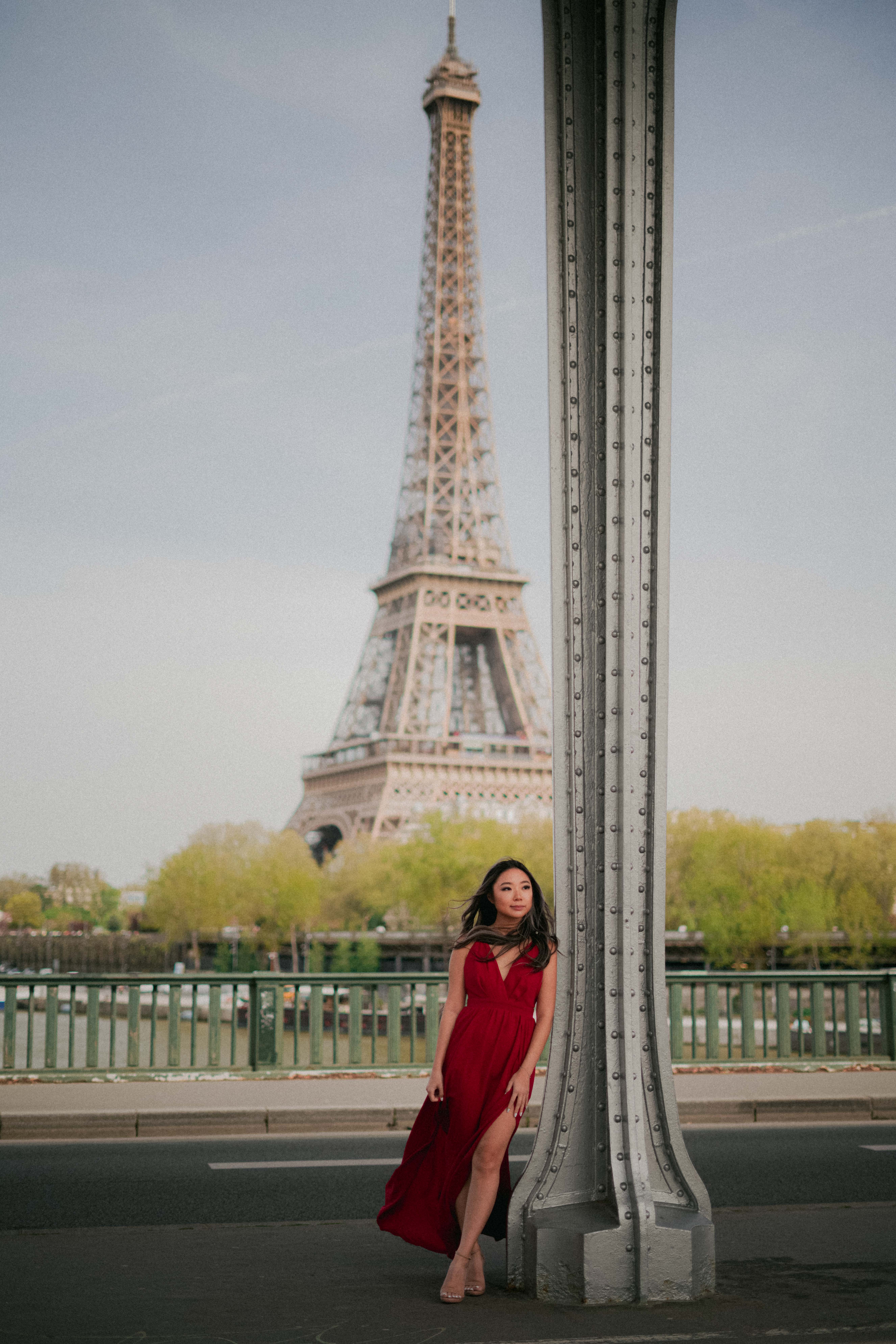 Paris Photographer - LeParisPro. Weddings, engagements, proposals, lifestyle and fashion photoshoots.