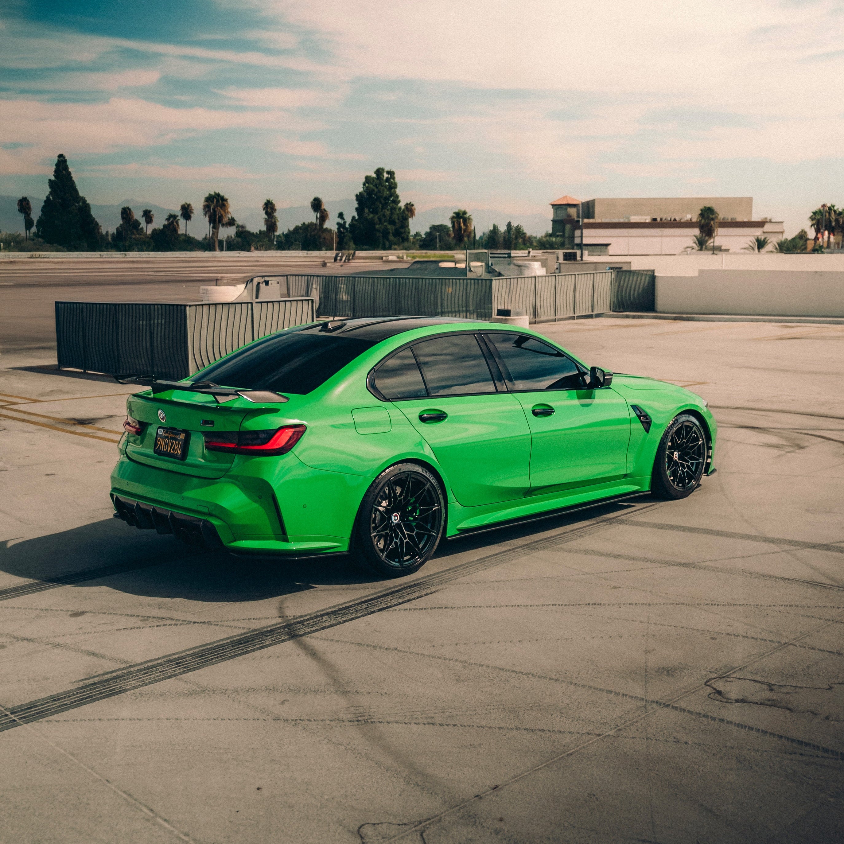INOZETEK | SuperGloss Film – SG7001 SIGNAL GREEN