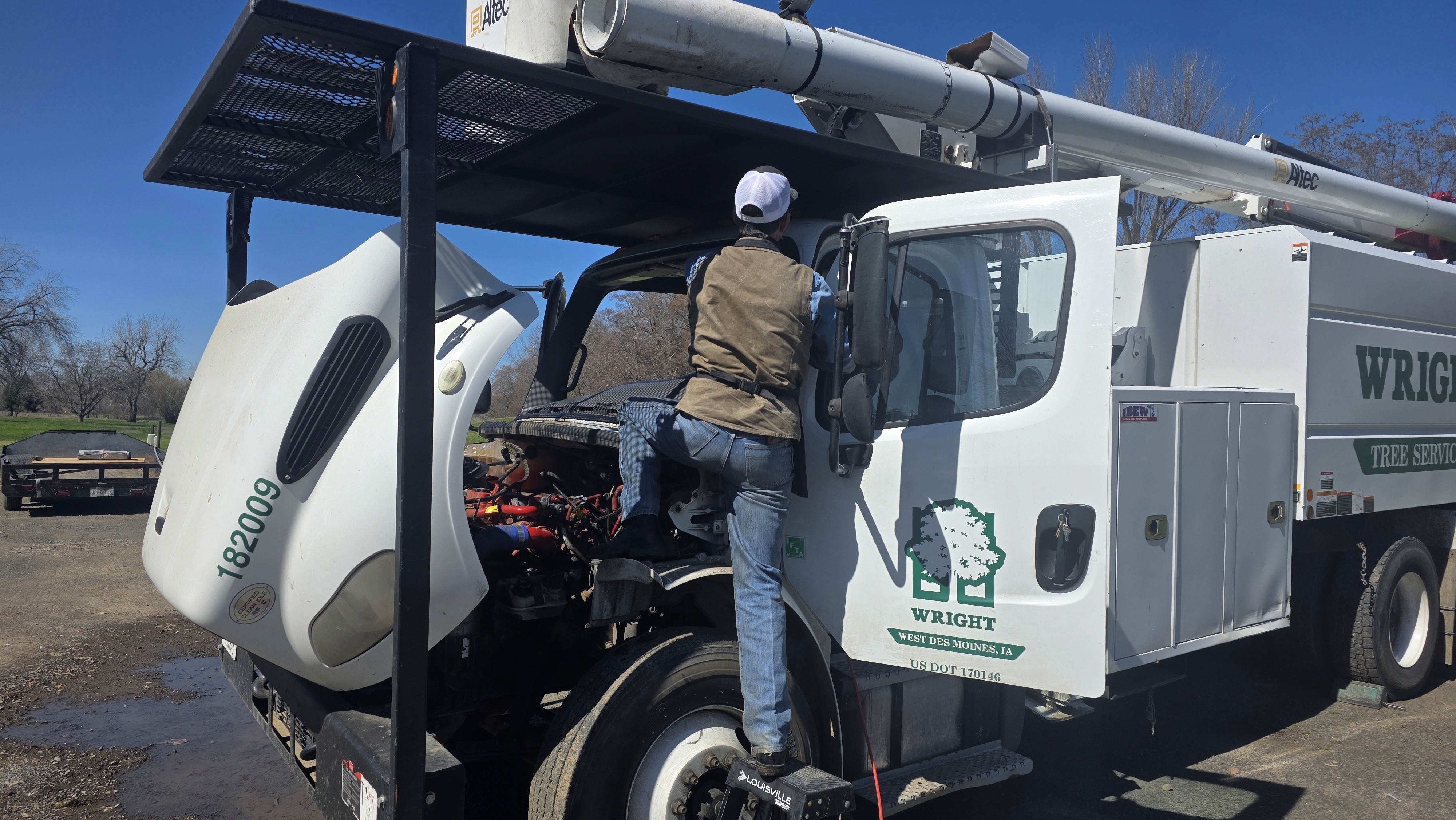 Mobile Glass Repair - Windshield Replacement