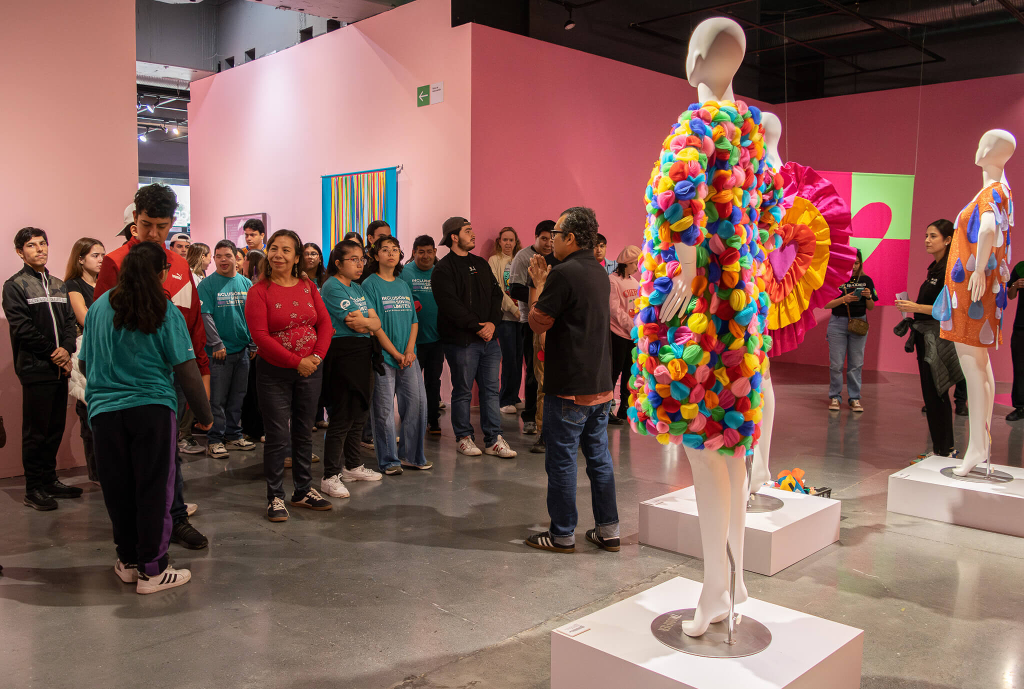 carlos vargas pons "metrópolis" en arte actual galería made week 2025 Arte y diseño en Monterrey