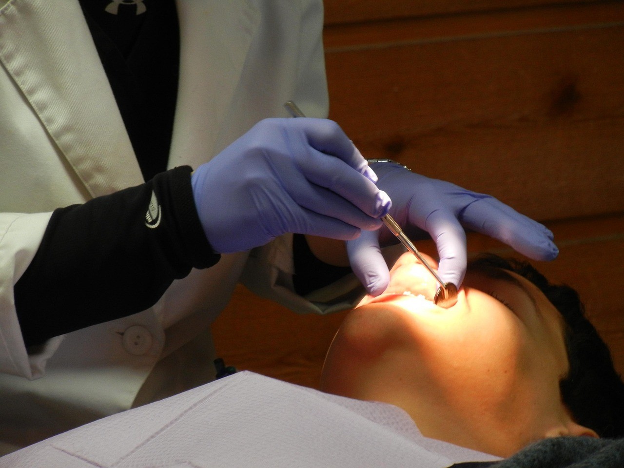 orthodontist,-dentist,-braces,-dental,-dentistry,-mouth,-orthodontic,-medical,-h - mlarsson62 (pixabay)