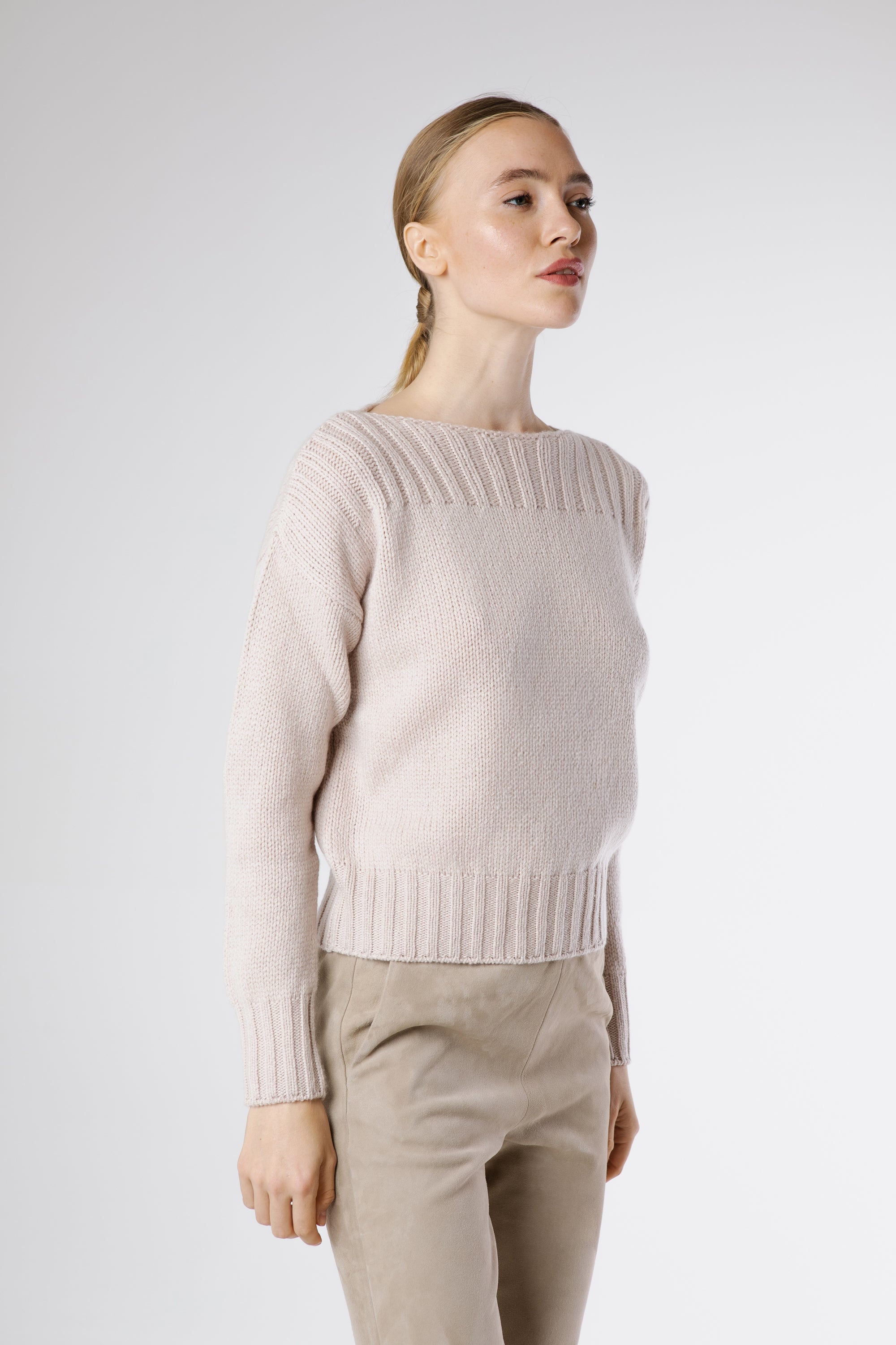 Side view of Amato Cashmere Pullover in Haiku showing relaxed fit, ribbed cuffs, and structured shoulder line.