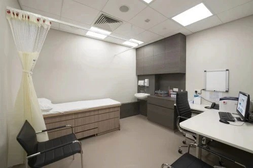 BW Design Centre 是一支擁有16年豐富經驗的專業設計團隊,我們專注於社區設計,致力打造更好社區環境。我們的服務涵蓋多個領域,包括醫療安老、教育空間、NGO非牟利組織、藝術設計、宗教團體、社區美化,以及環保ESG項目。我們透過專業工程和設計方案,從初步概念到完整執行,提供一站式服務,幫助客戶提升品牌形象,實現空間轉型,優化您的社區空間!無論是改善社區設施或推動可持續發展,我們都以創新和實用為本,確保每個項目都帶來實質價值。