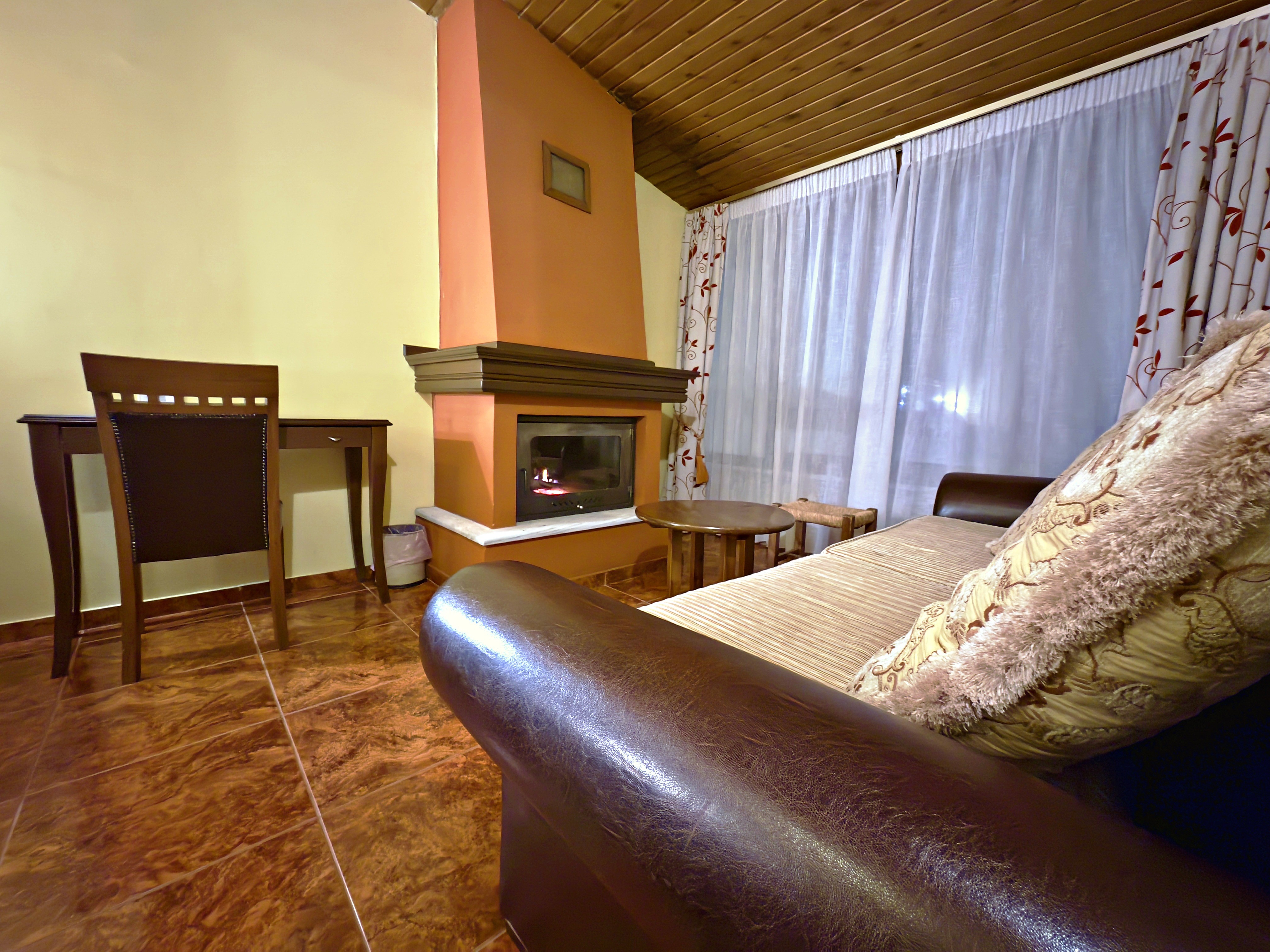 Room gallery image 11