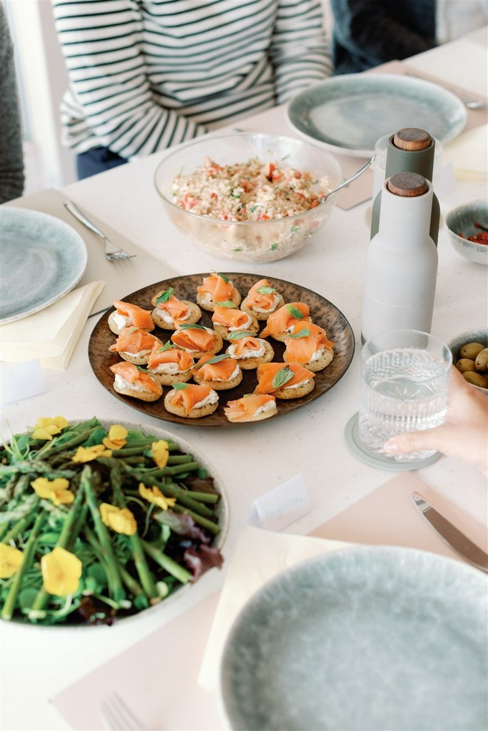 Shared lunch: smoked salmon blinis and asparagus salad