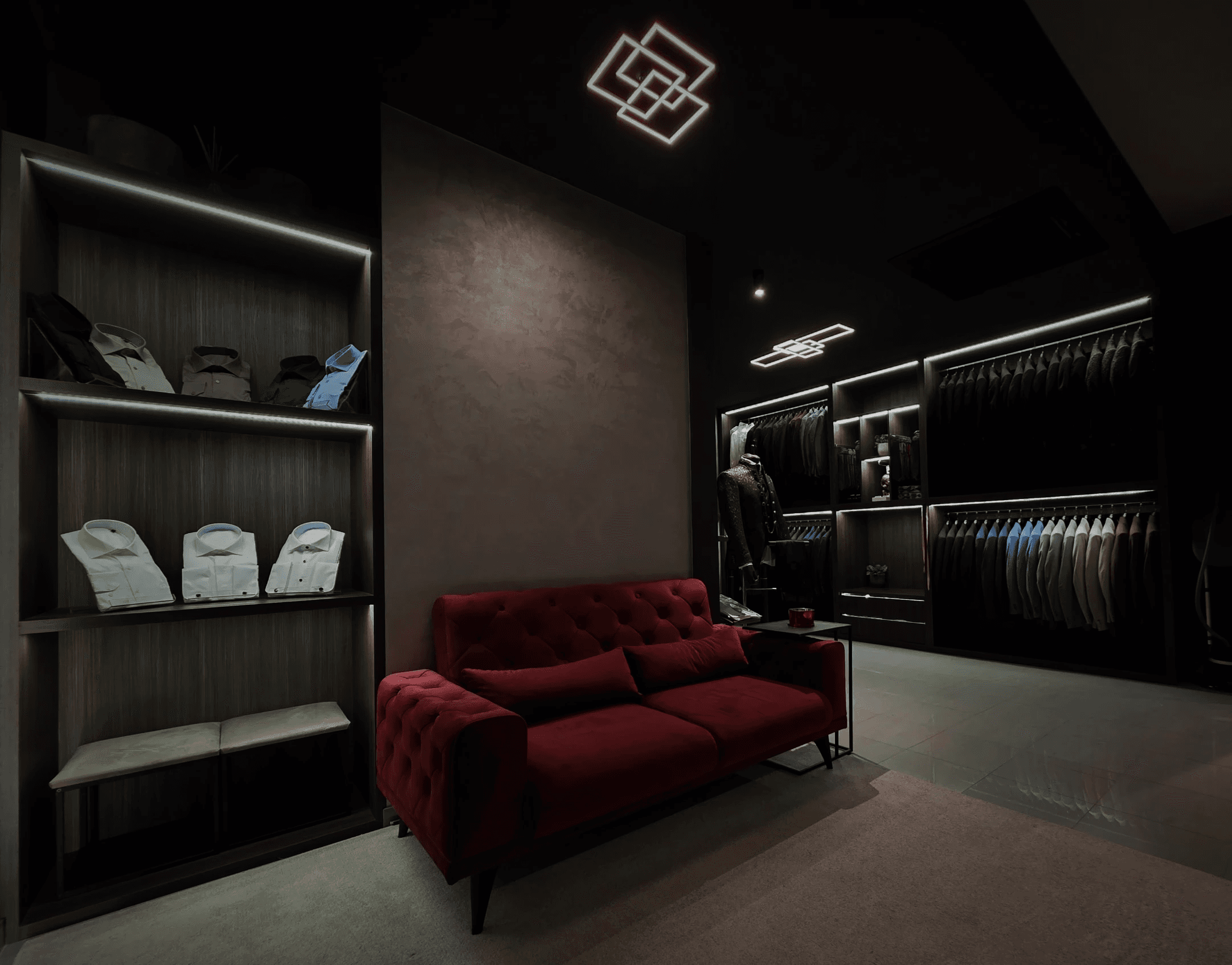 Interior photo of Mr. Lincoln showroom