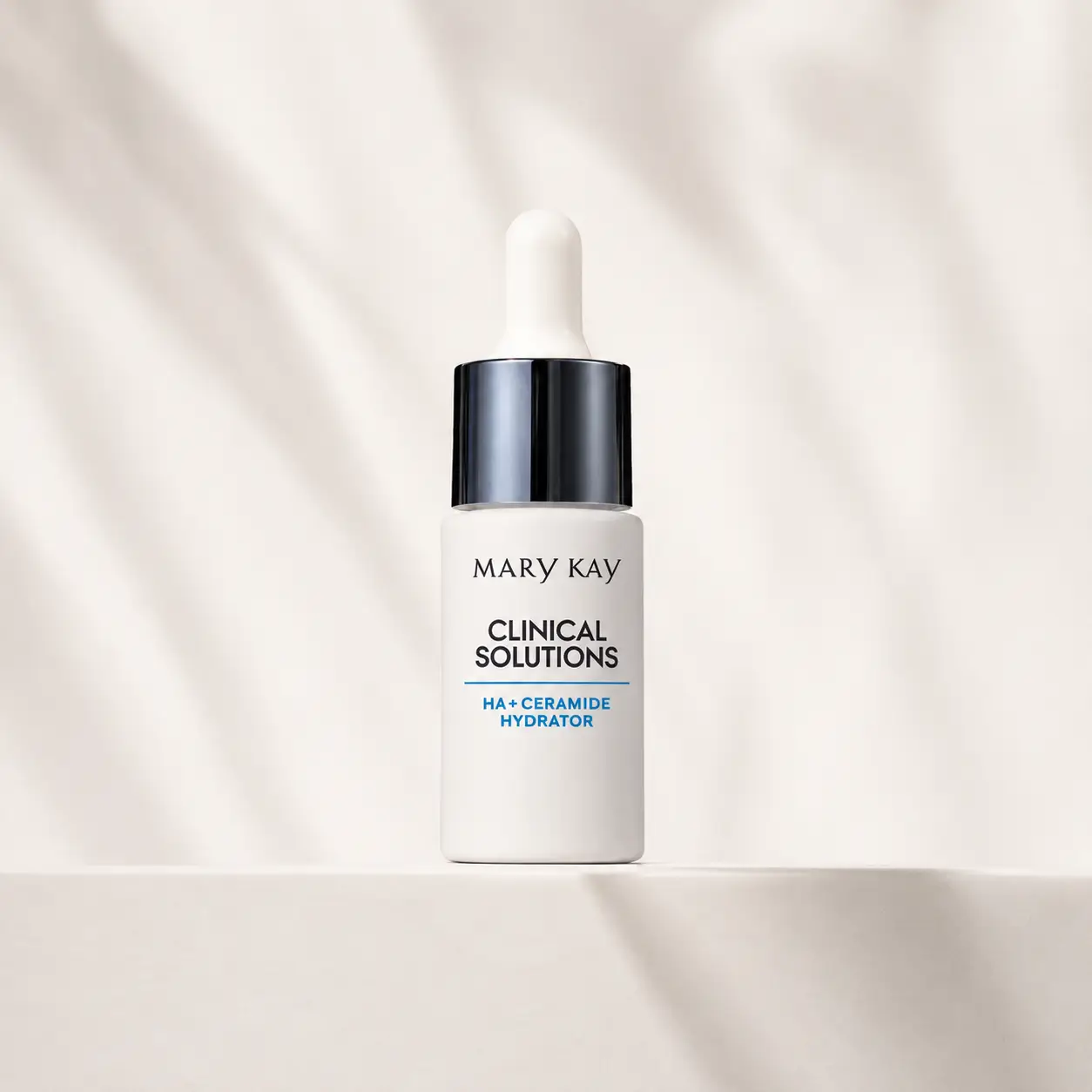 Produtos do Sistema Avançado TimeWise 3D Mary Kay em composição clara