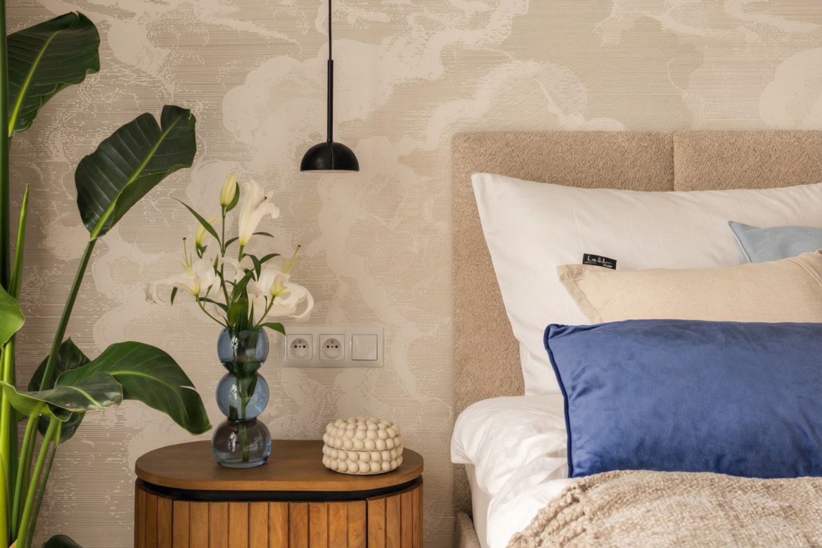 Luxury minimal chair