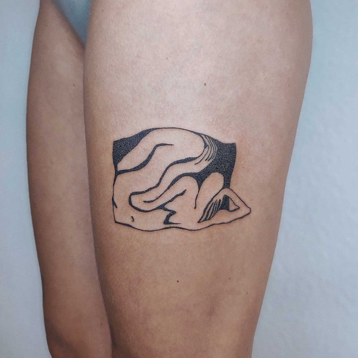 fluid woman body tattoo