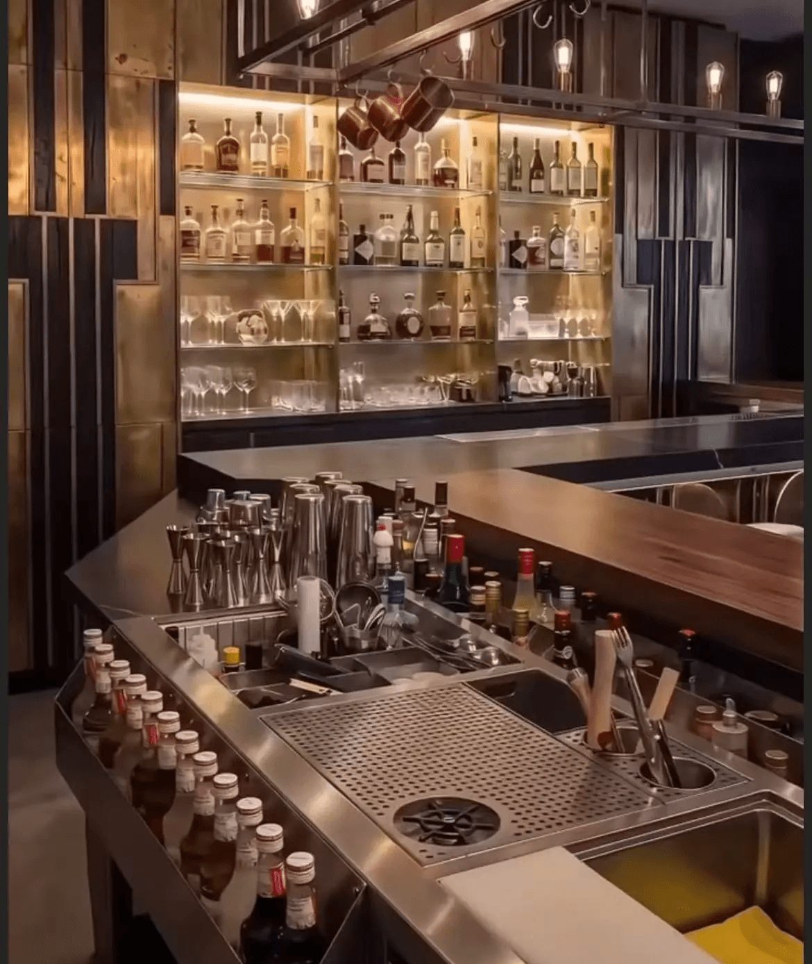 bartender workplace setup