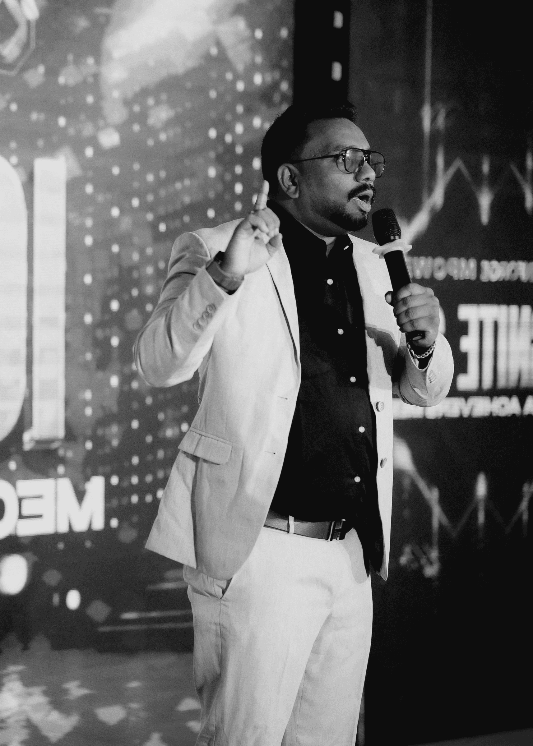 A man and a robot shaking hands over a cityscape, symbolizing a successful business partnership.