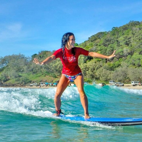 নুসা হেডস: নুসা হেডসে 4x4 বিচ সাফারি + সার্ফ পাঠের টিকিট