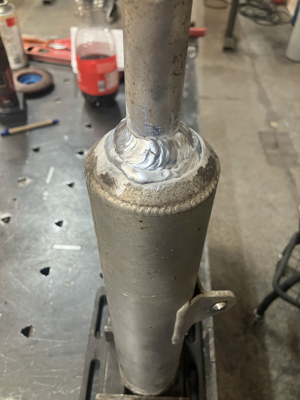 Oprava hliníkového výfuku na motorku