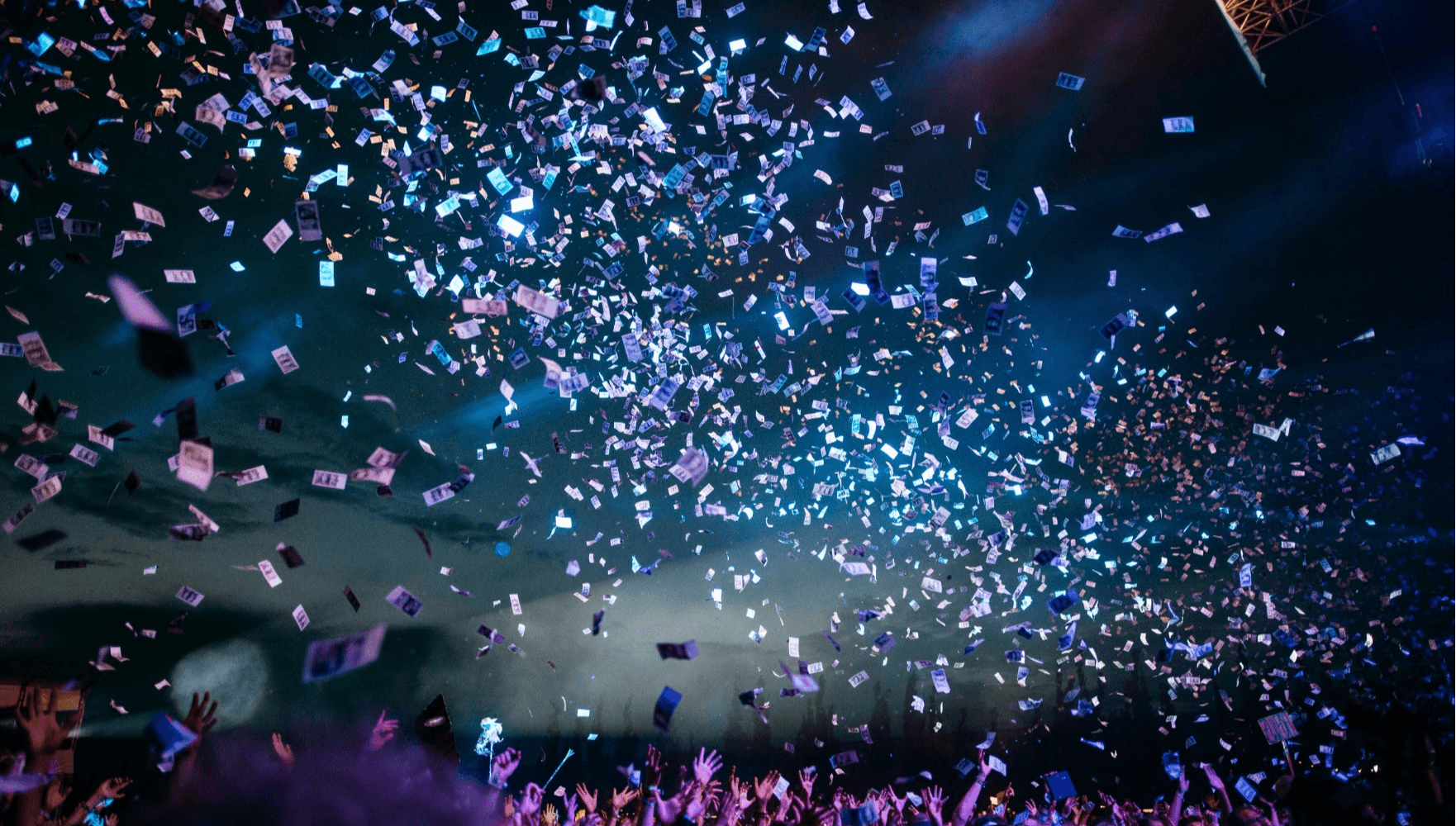 Concert with flyers in the sky 