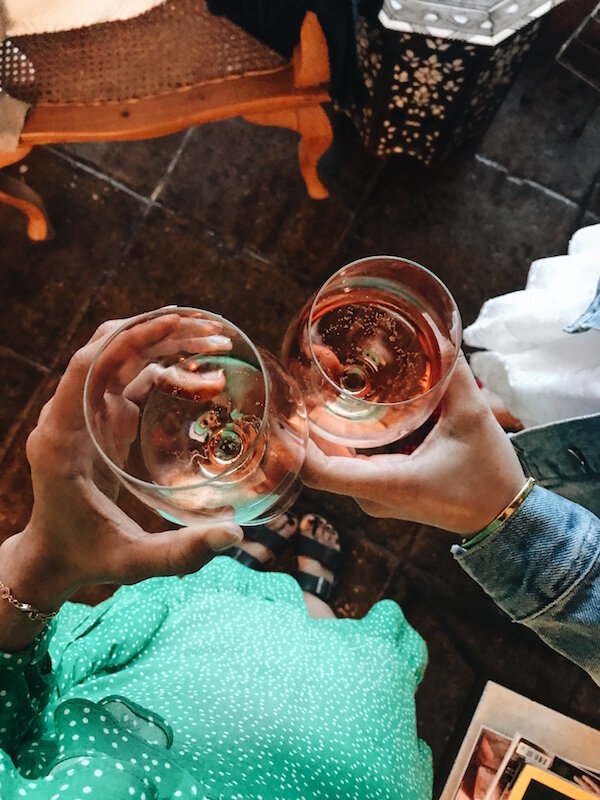 alcoholblogpost lottiemurphy rose champagne