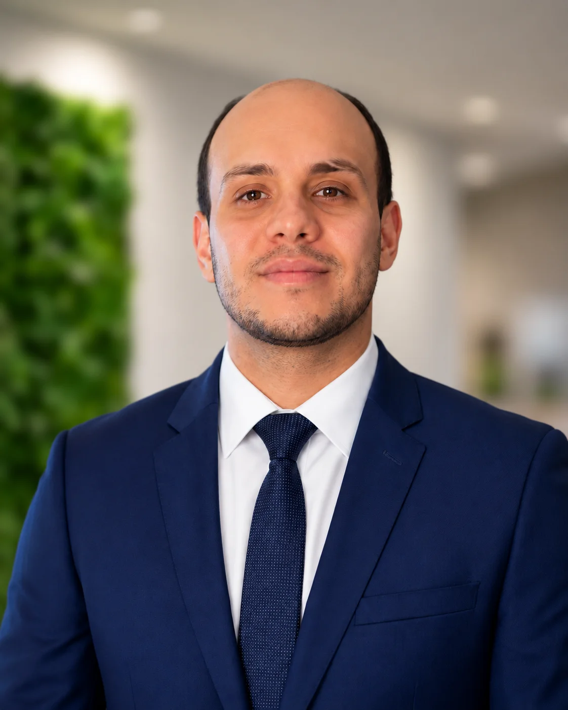  Dr. Arturo Corral
