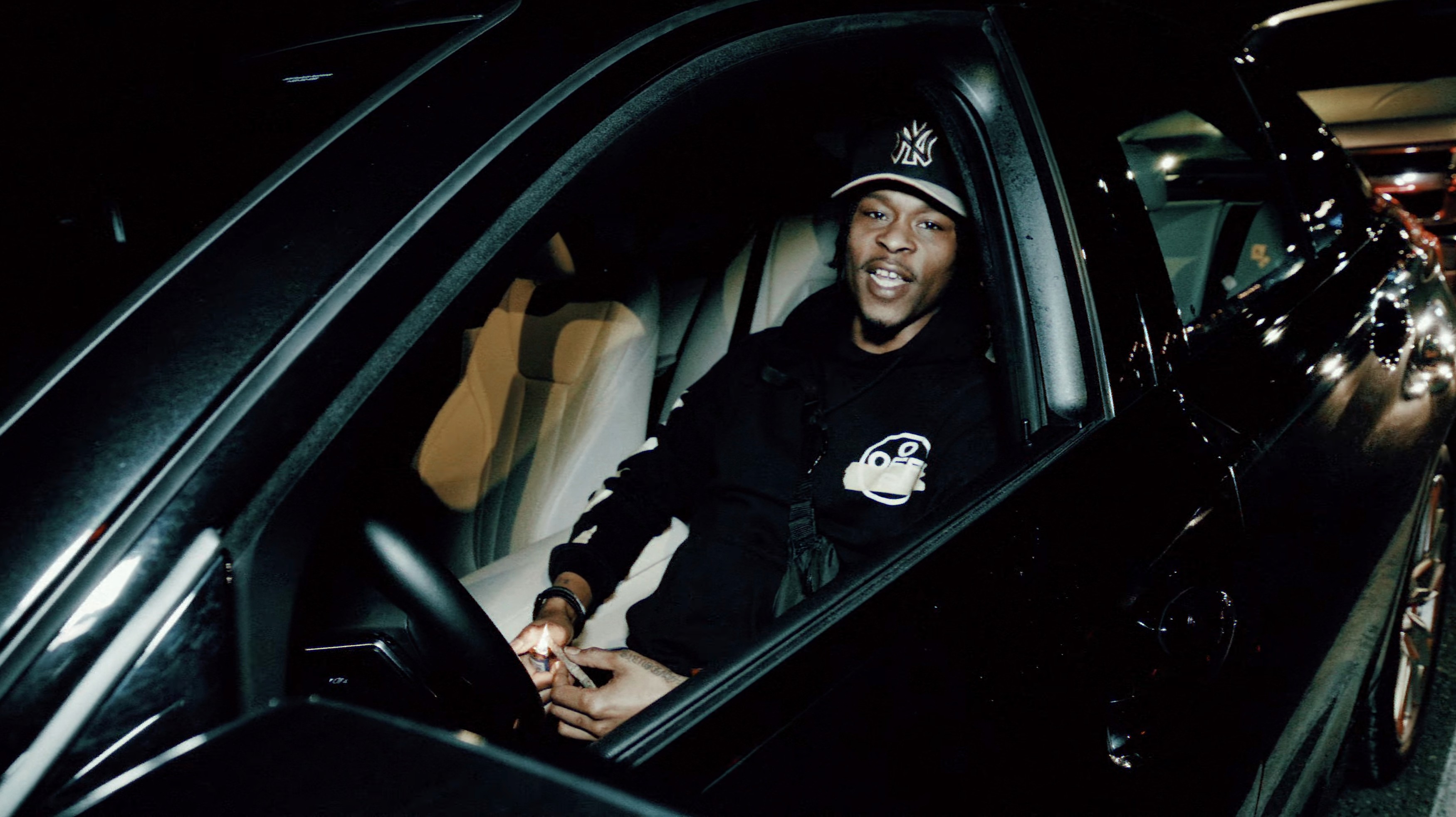 BRON FREESTYLE Frío (Official Video)