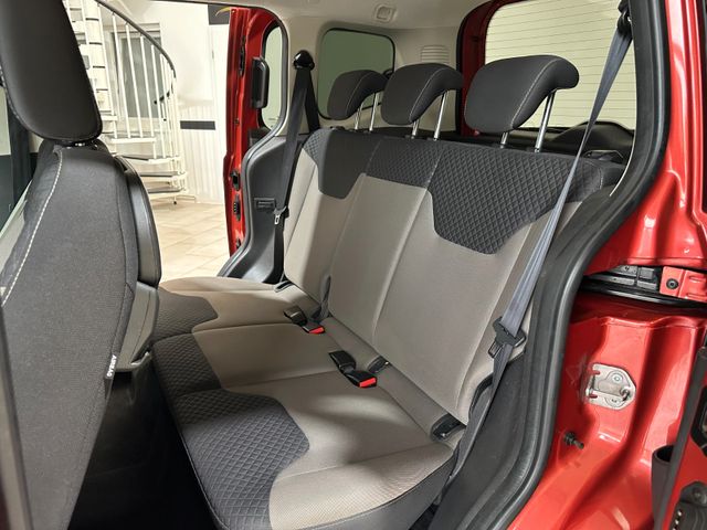 FORD Tourneo Courier 2018 RED Gebrauchtwagen - Galeriebild 19