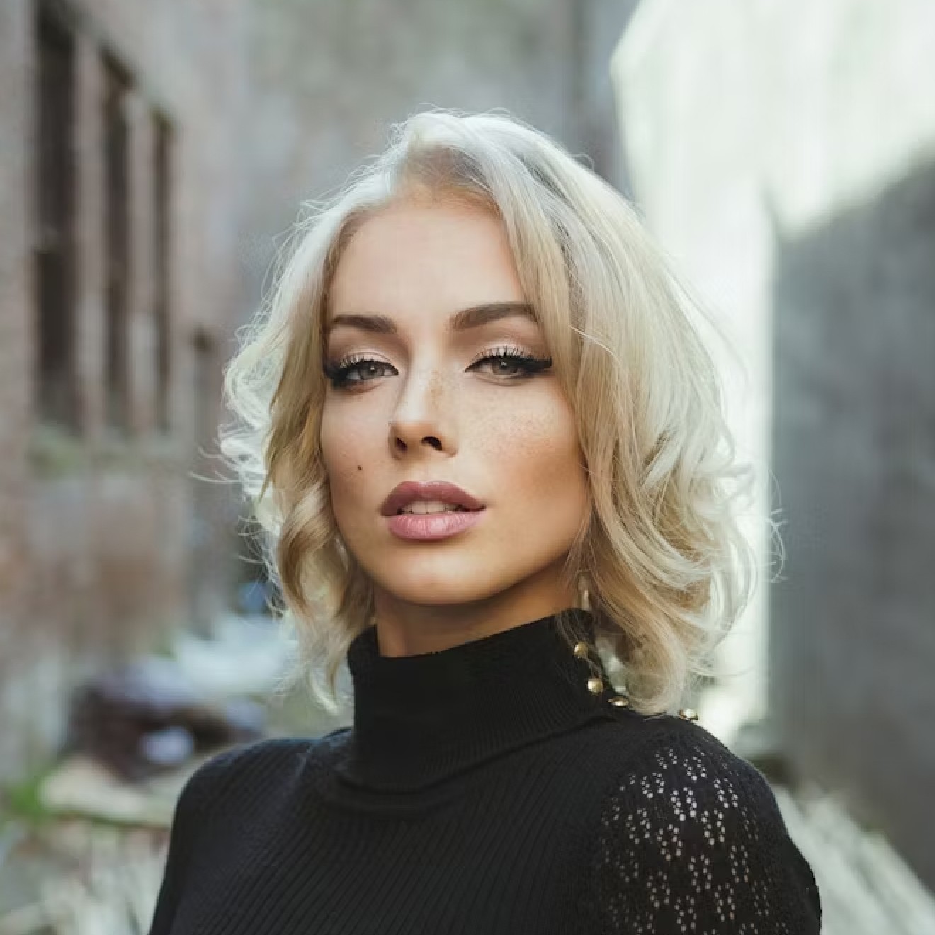 Lena Hart