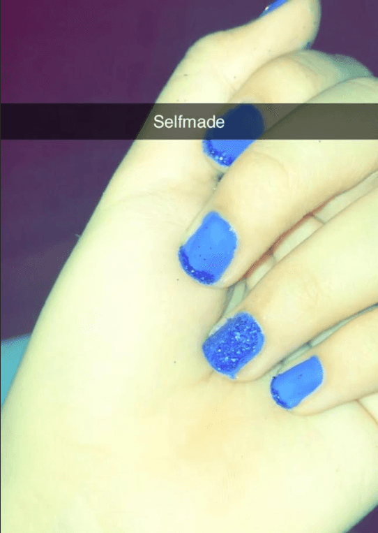 Custom press-on nail design — handgeschilderd door MilaCadysDesigns