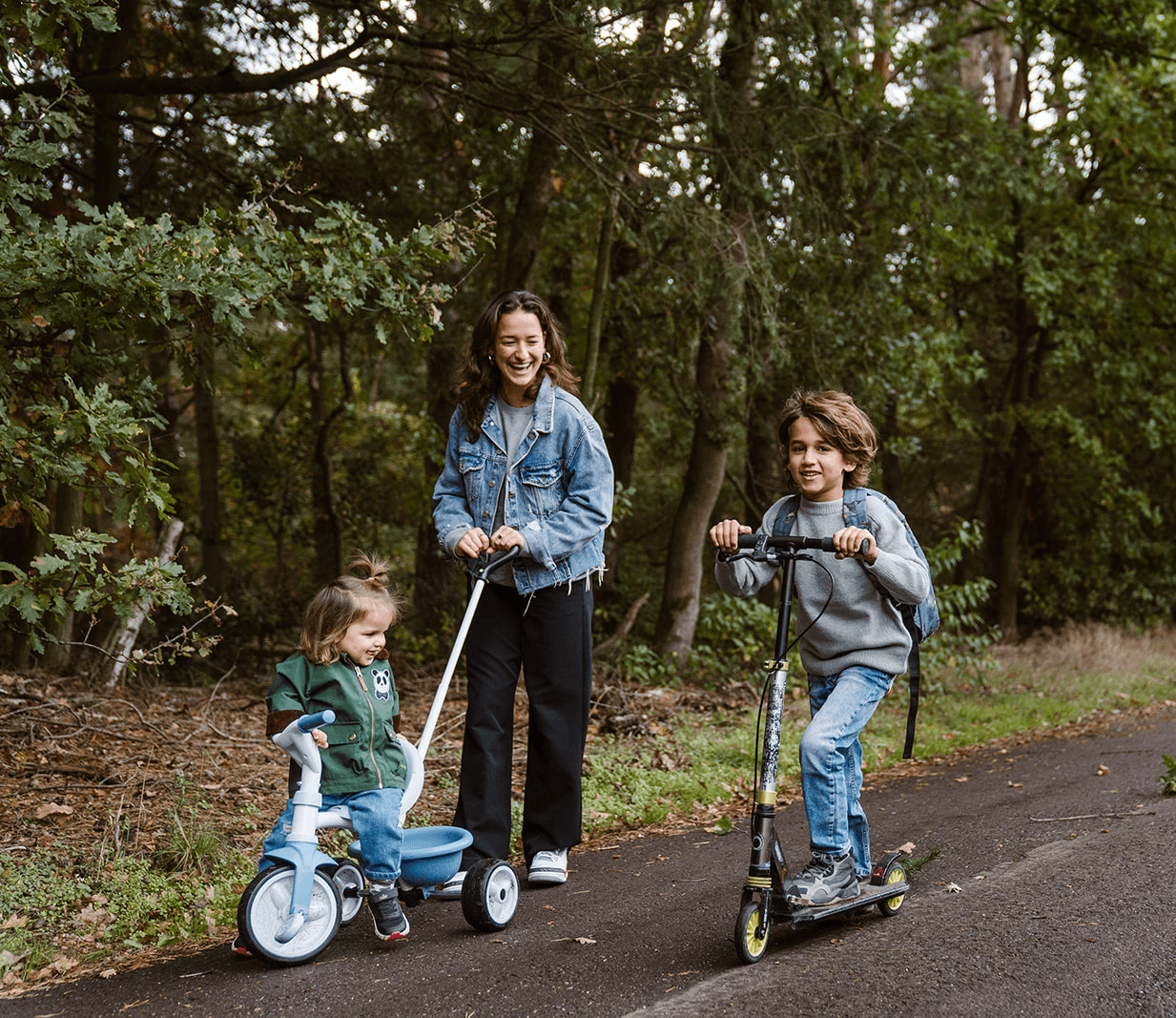 Become a part-time nanny at Charly Cares