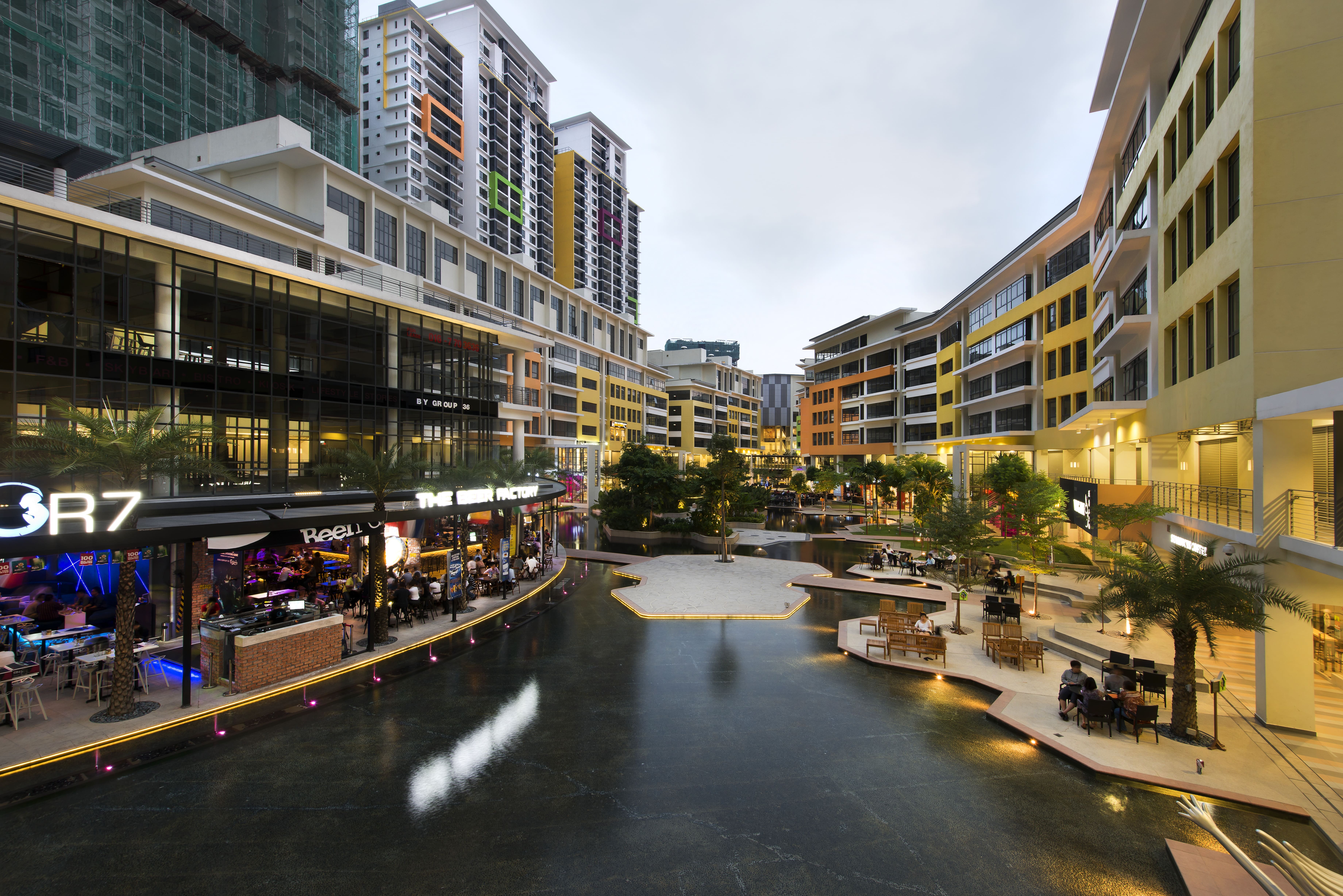 Courtyard view of Setia Walk project by Asima Architects