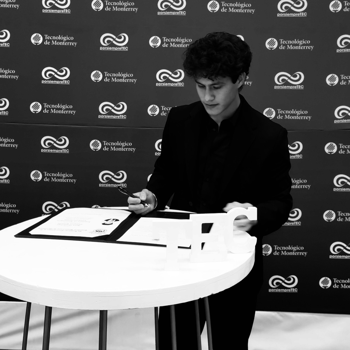 Portrait of Said Ortigoza, Founder of Moonrise