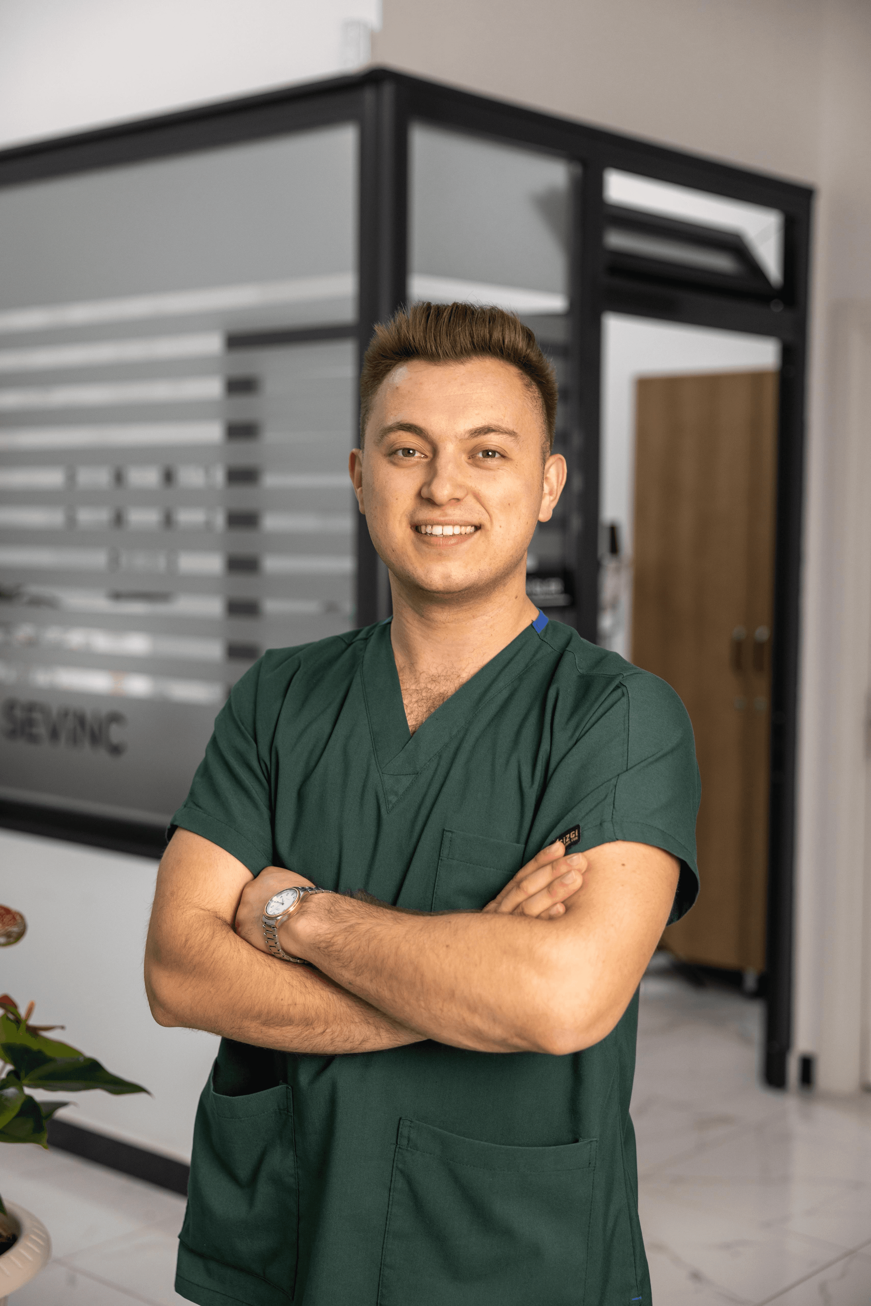 Dr. Bruno Fernandes