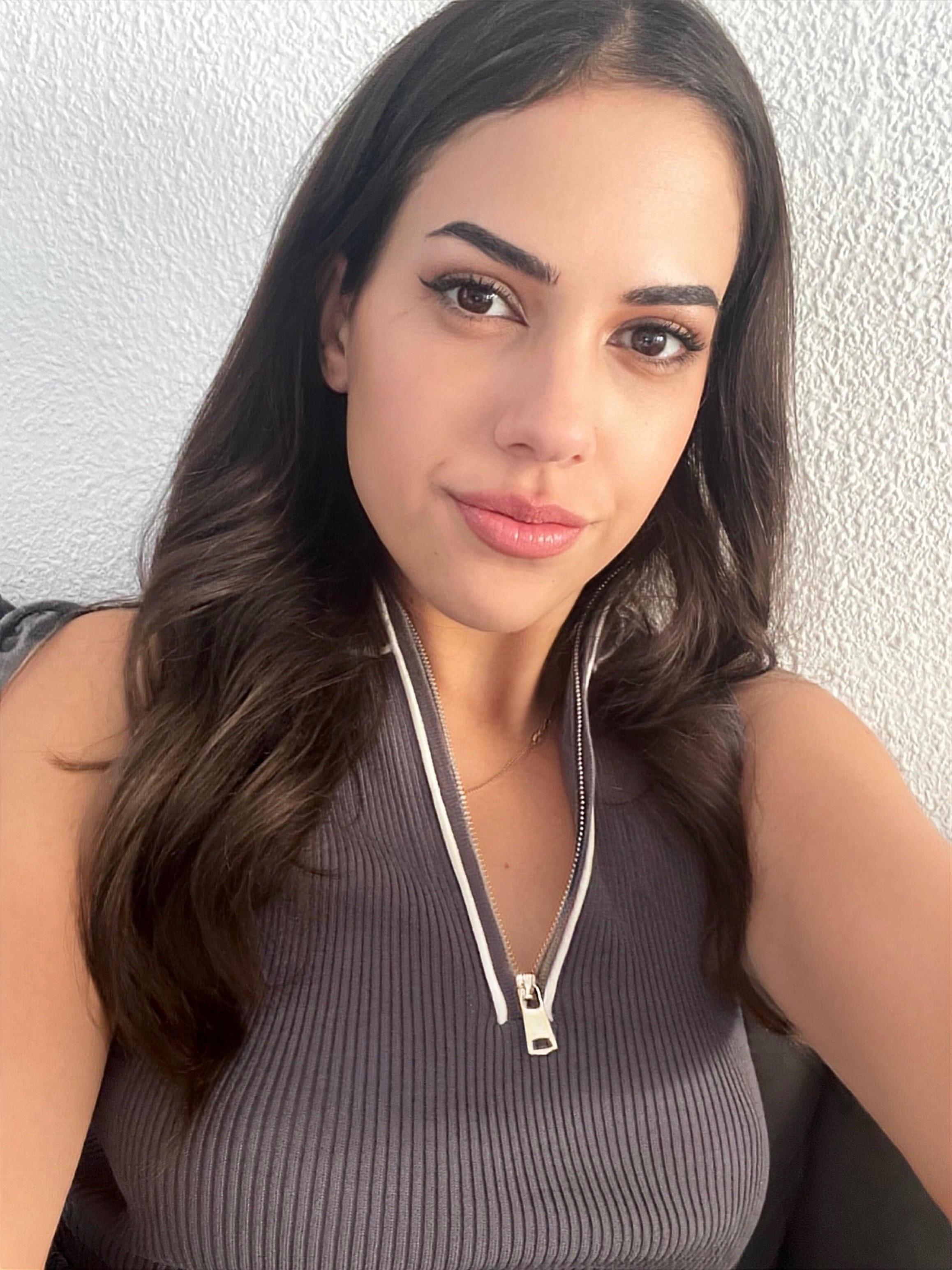 Concetrated triathlete grayscale