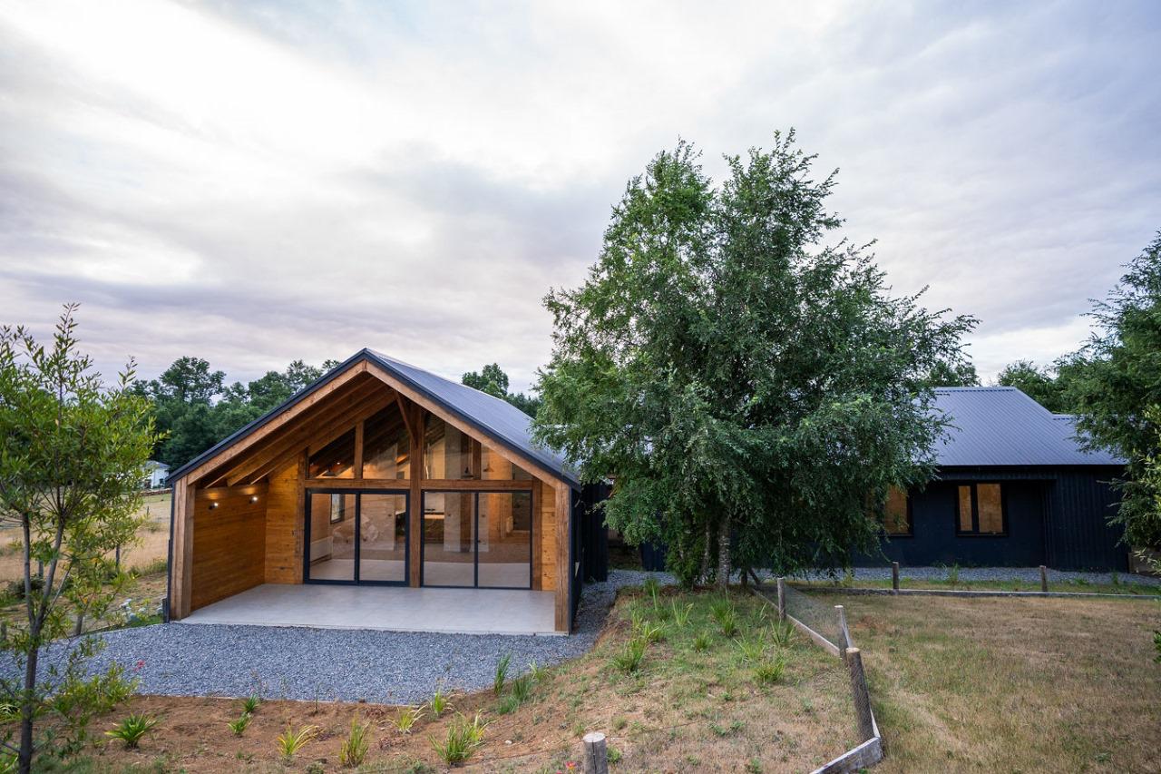 Crystal Waters Villas