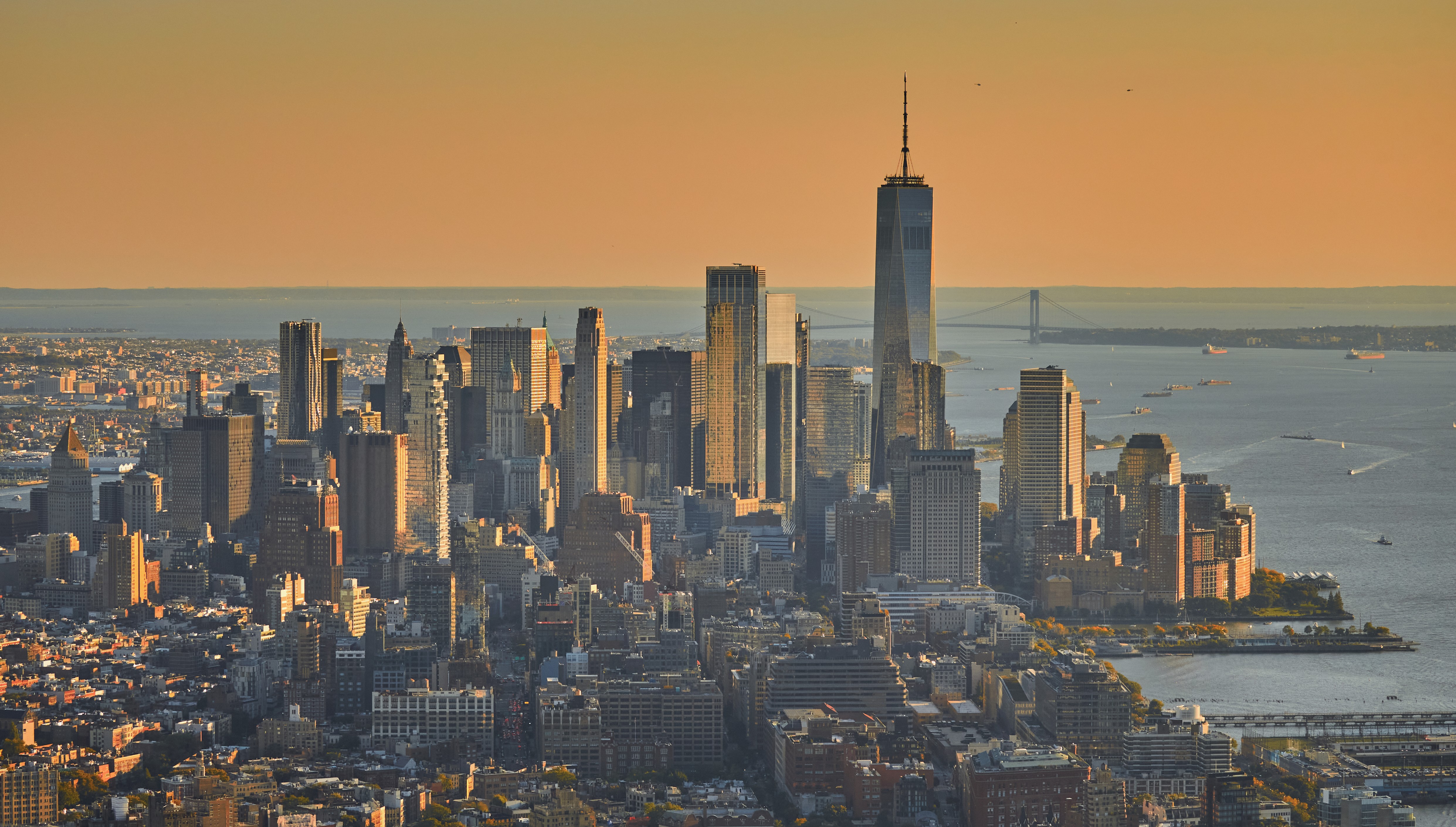 Sunset on Downtown New York, image by travel photographer Paul Severn