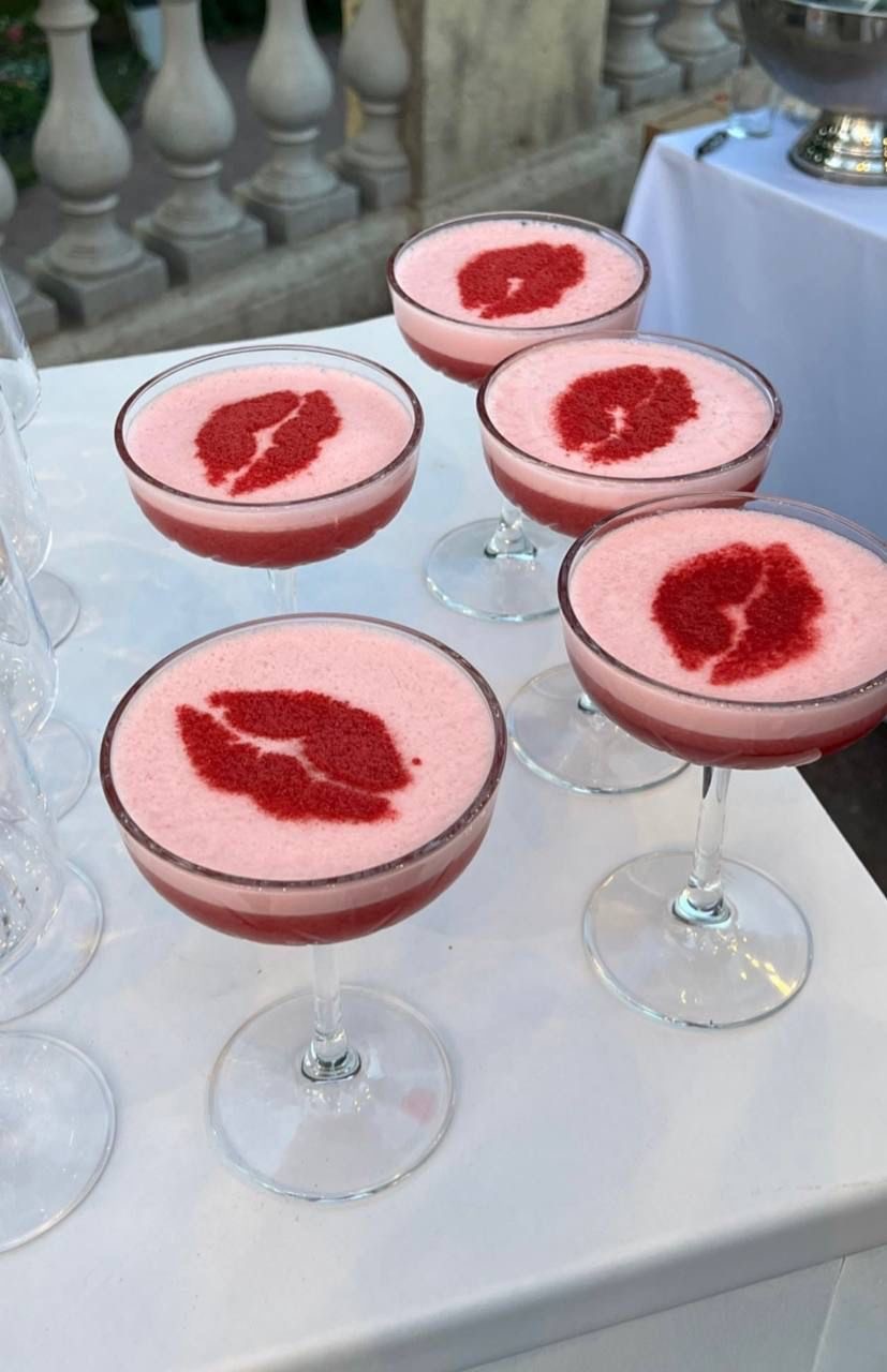 Aesthetic gift guide for cool girls under 50$, showcasing a variety of stylish accessories like bags, hair tools, and home decor items to make every girl’s daily life more fun and chic.