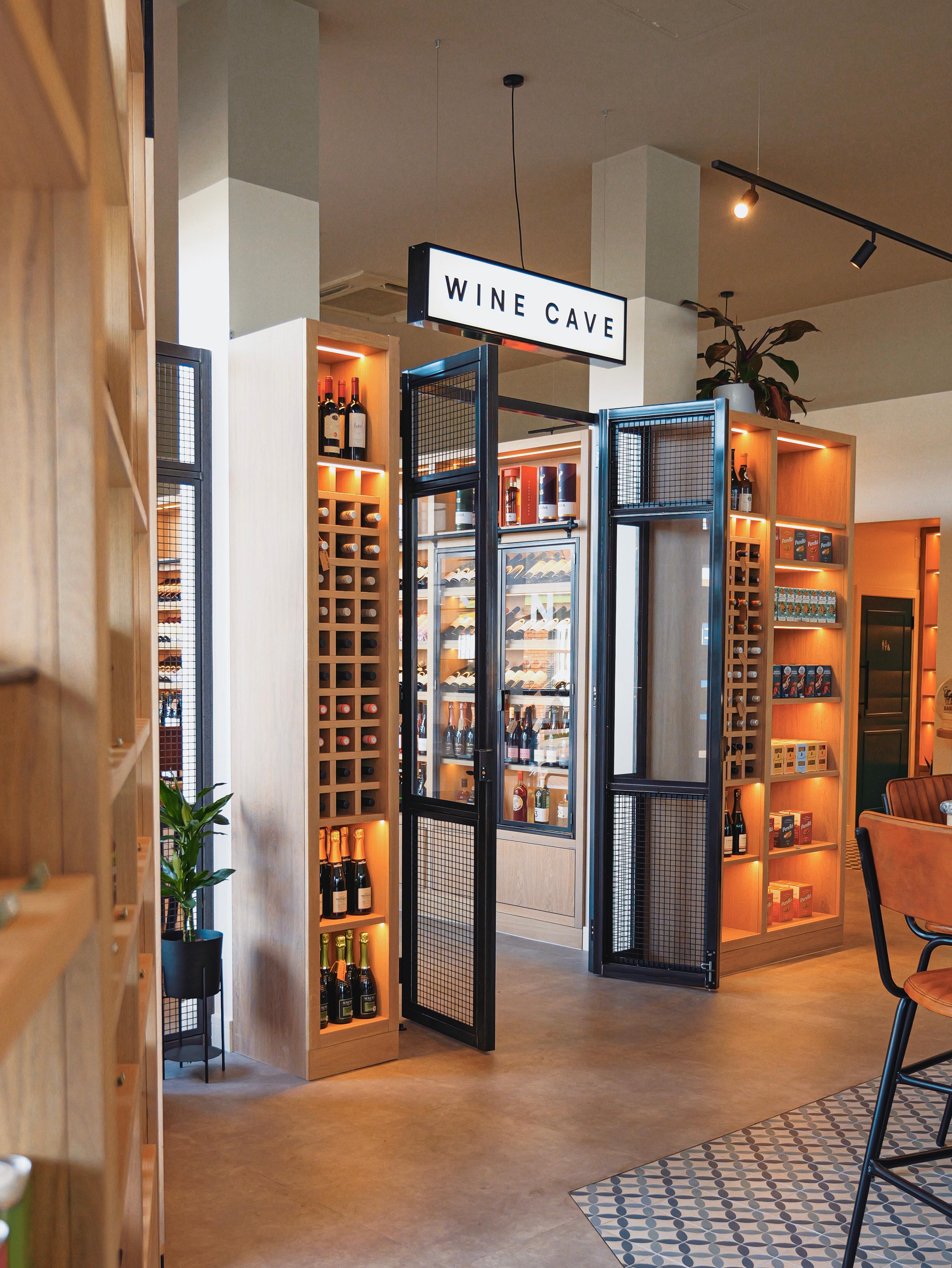 Bespoke wine display for a commercial venue