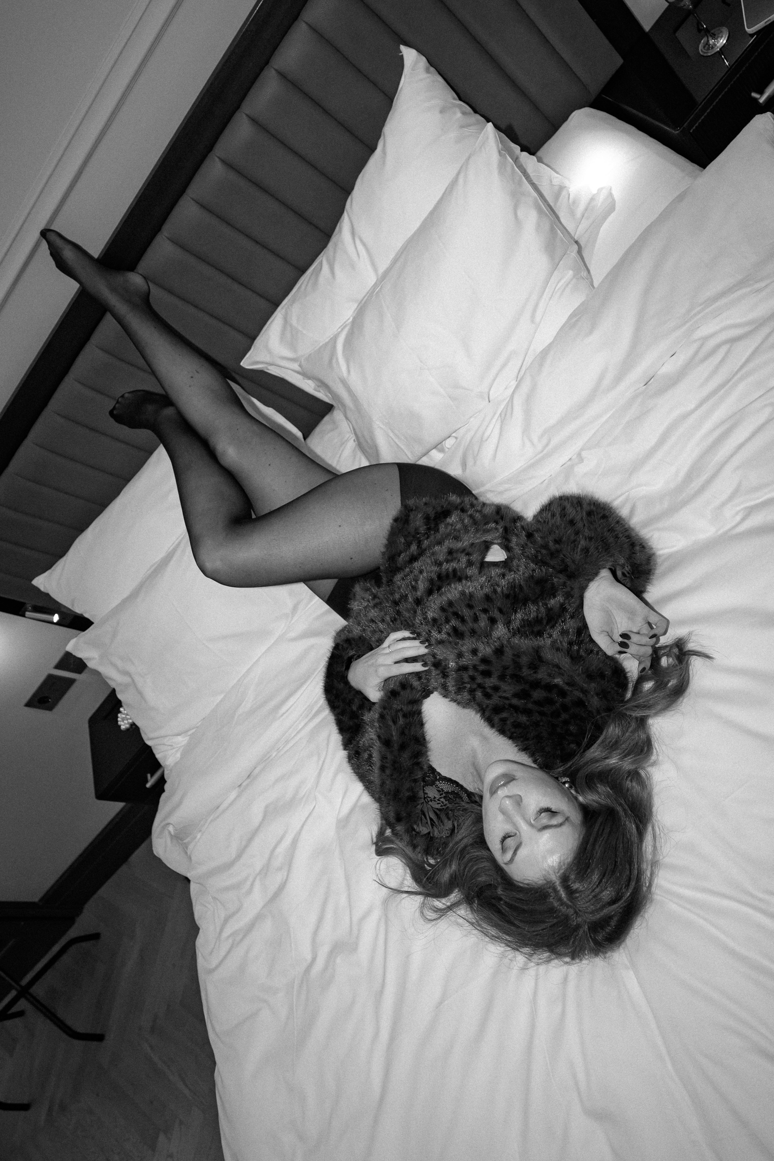 Coach explaining stuff to an athlete